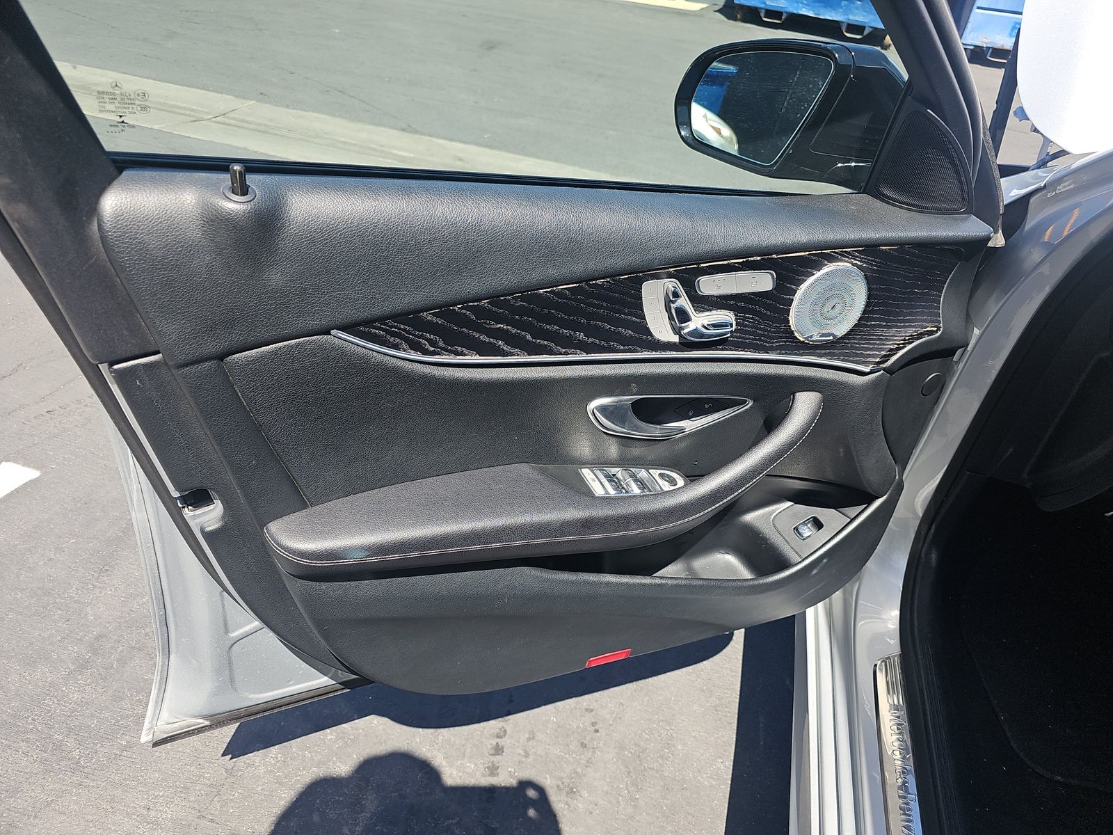 MERCEDES-BENZ E-CLASS - 10