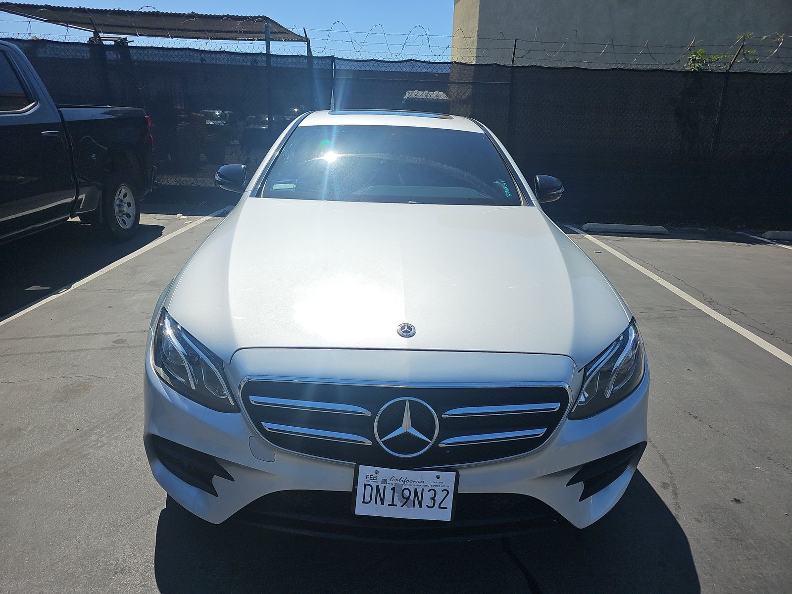 MERCEDES-BENZ E-CLASS - 3