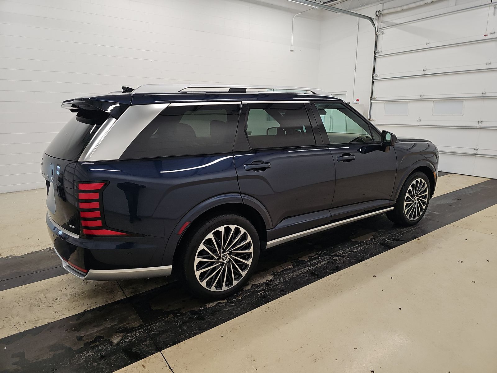 HYUNDAI CALLIGRAPH - 5