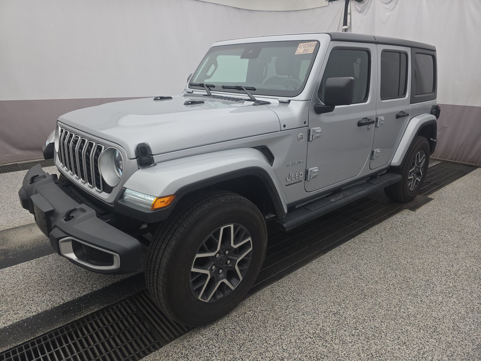 JEEP SAHARA - 1