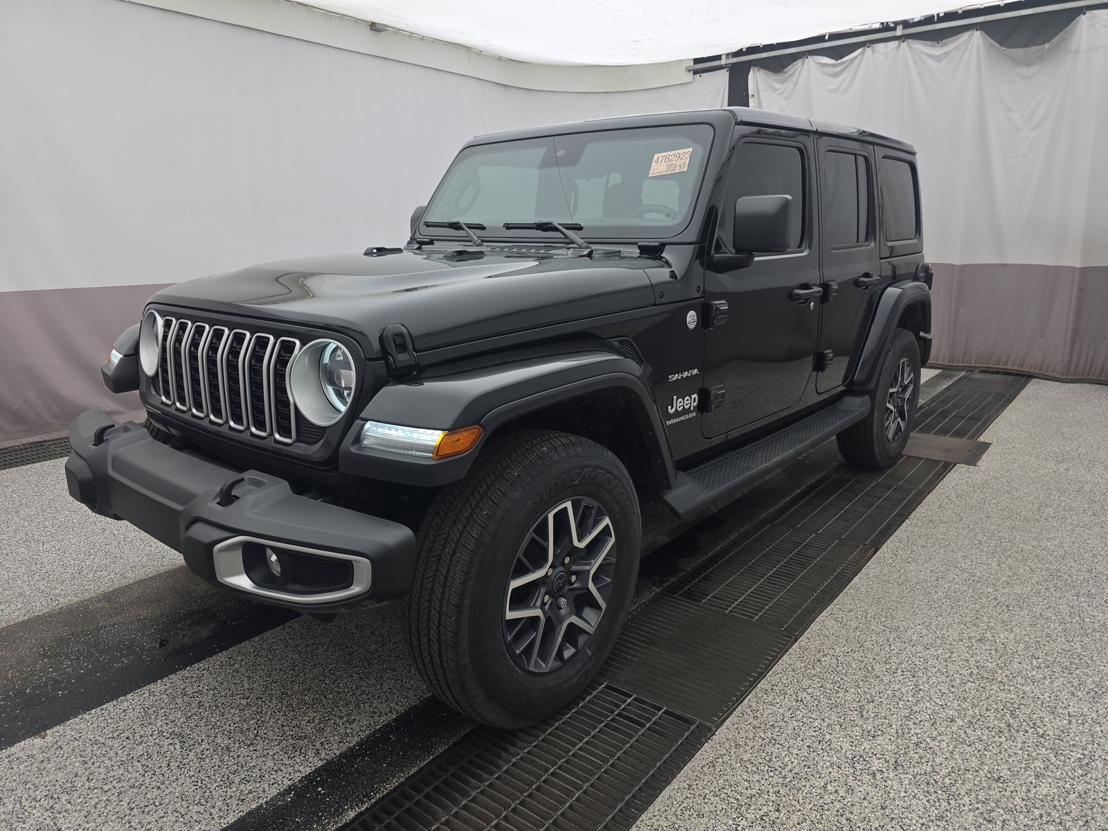 JEEP SAHARA - 1