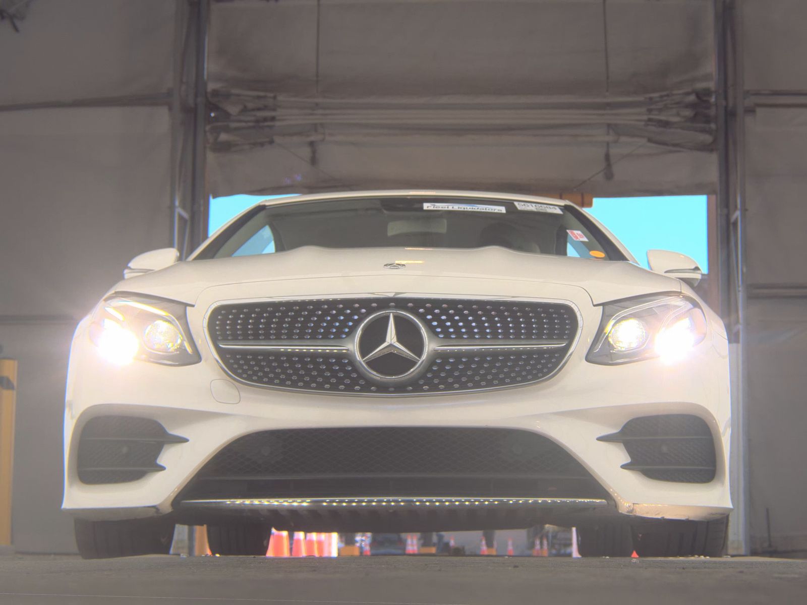 MERCEDES-BENZ E-CLASS - 4