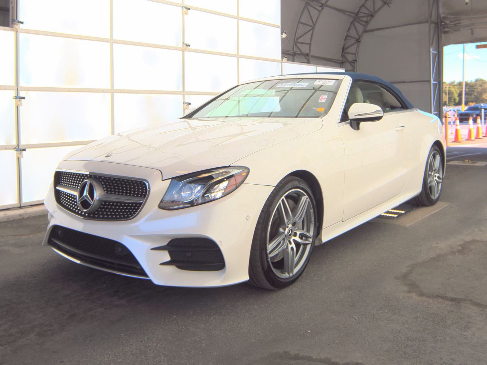 MERCEDES-BENZ E-CLASS - 1