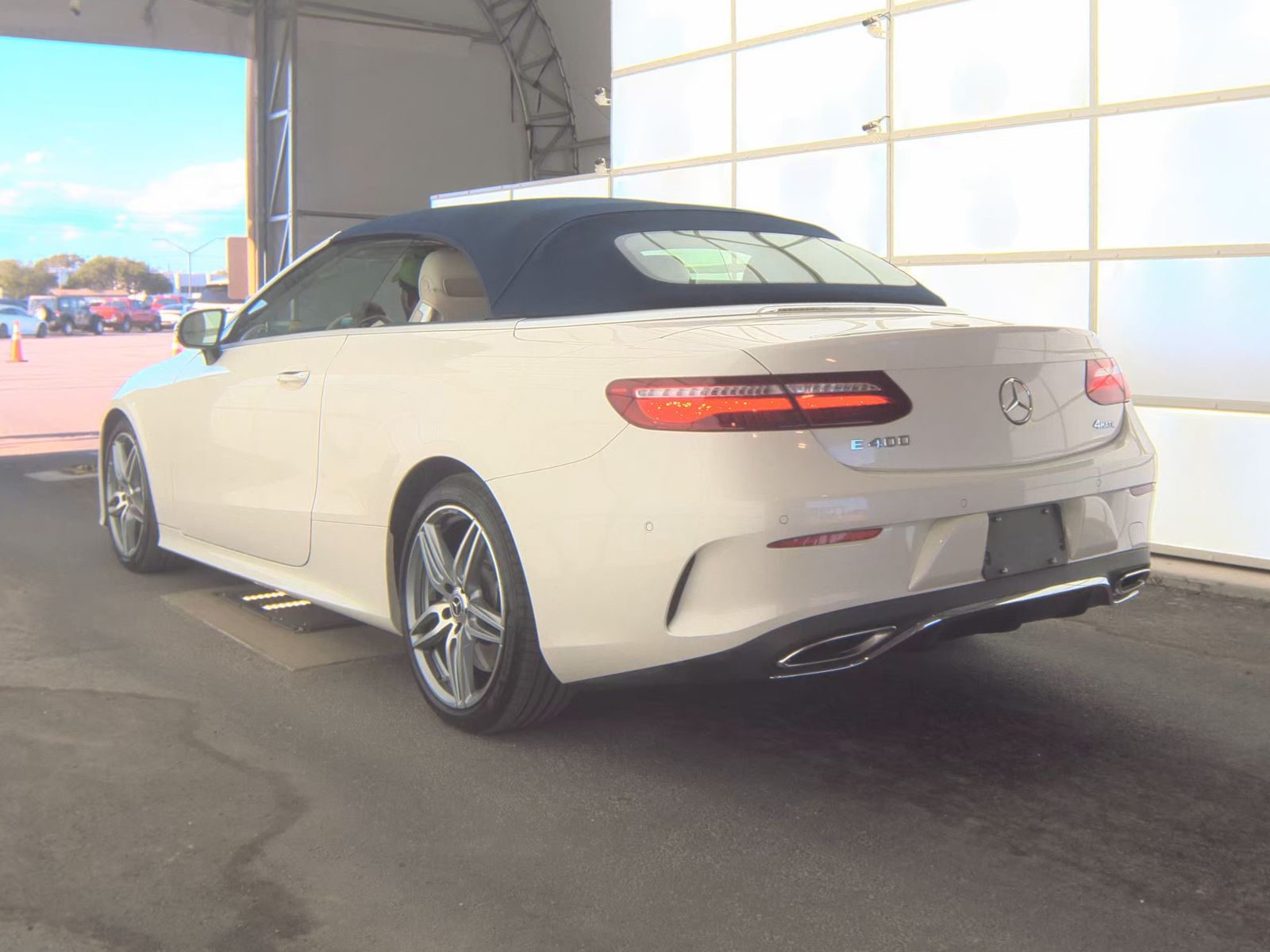 MERCEDES-BENZ E-CLASS - 9