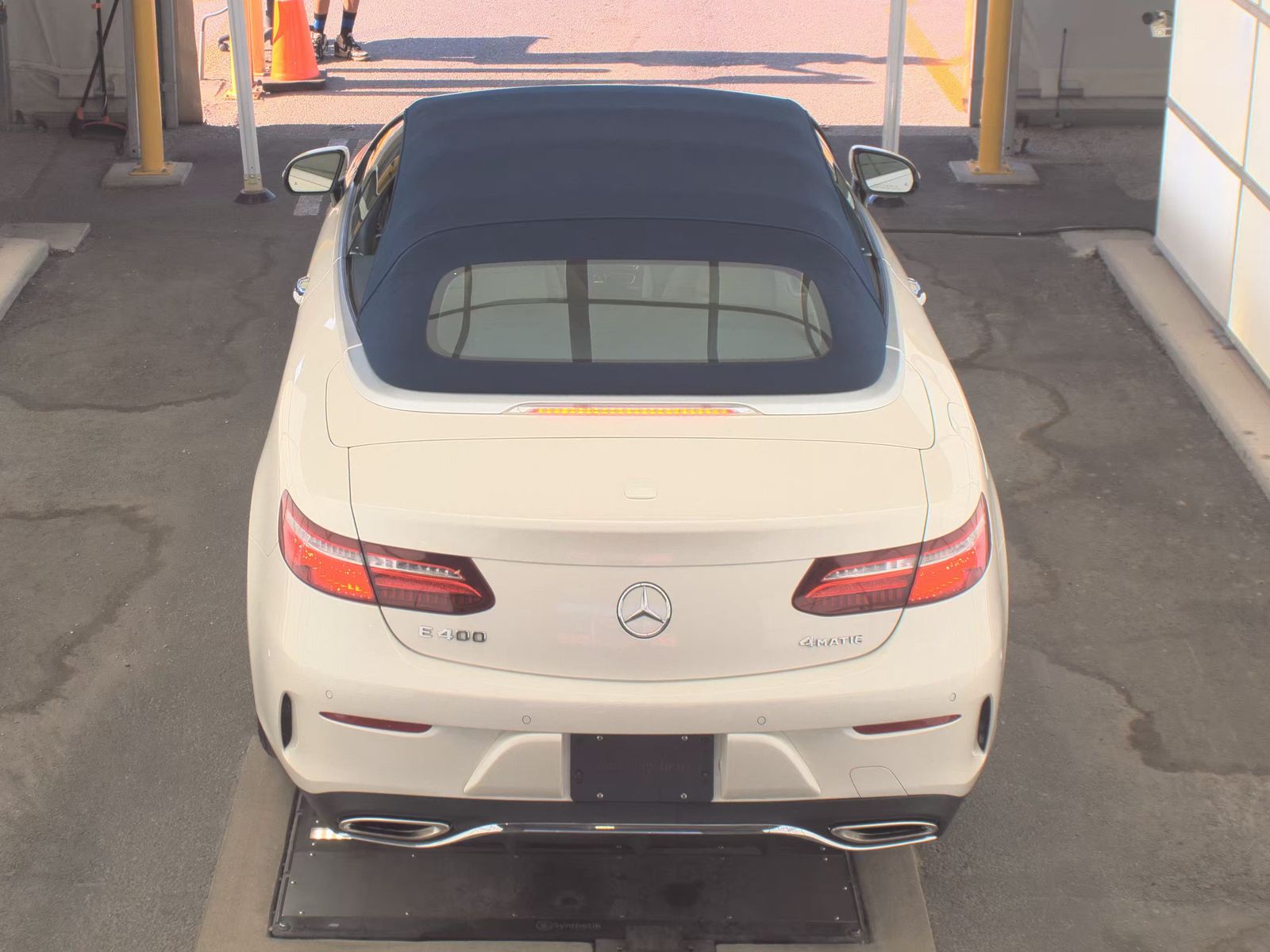 MERCEDES-BENZ E-CLASS - 7