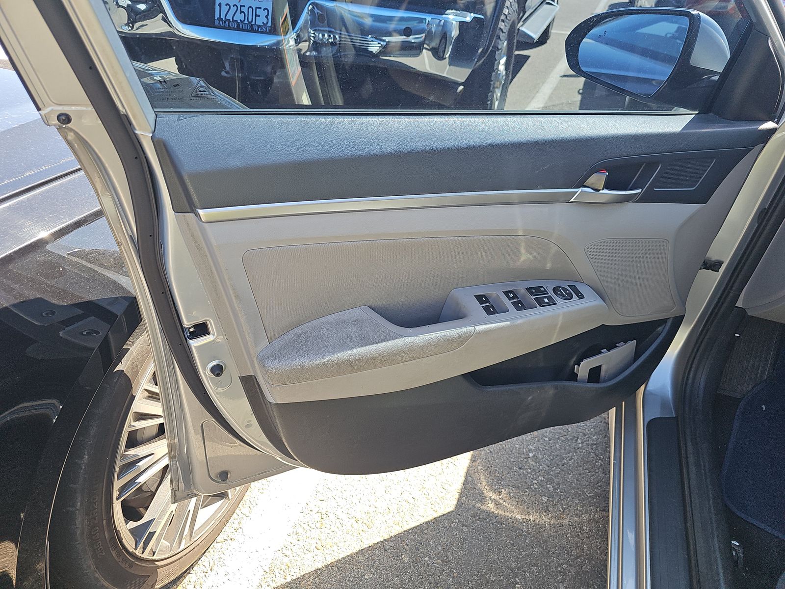 HYUNDAI VALUE ED - 10