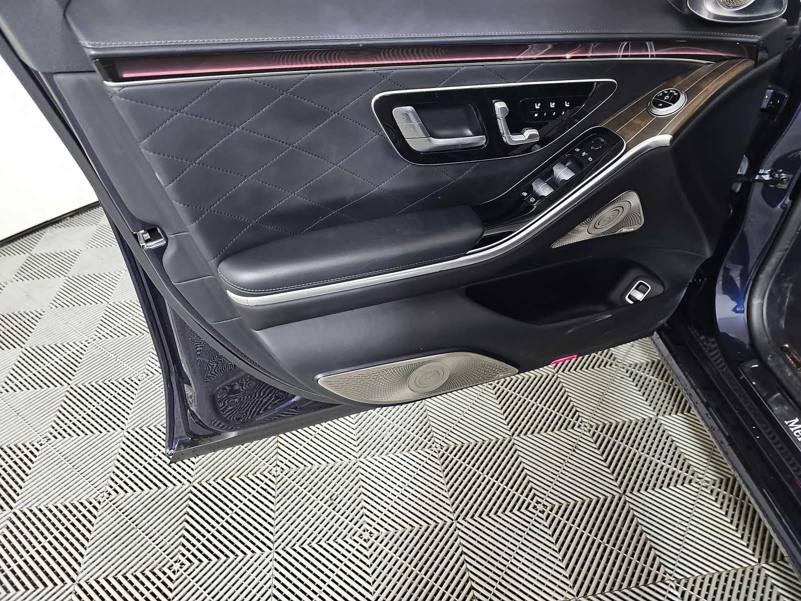 MERCEDES-BENZ S-CLASS - 10