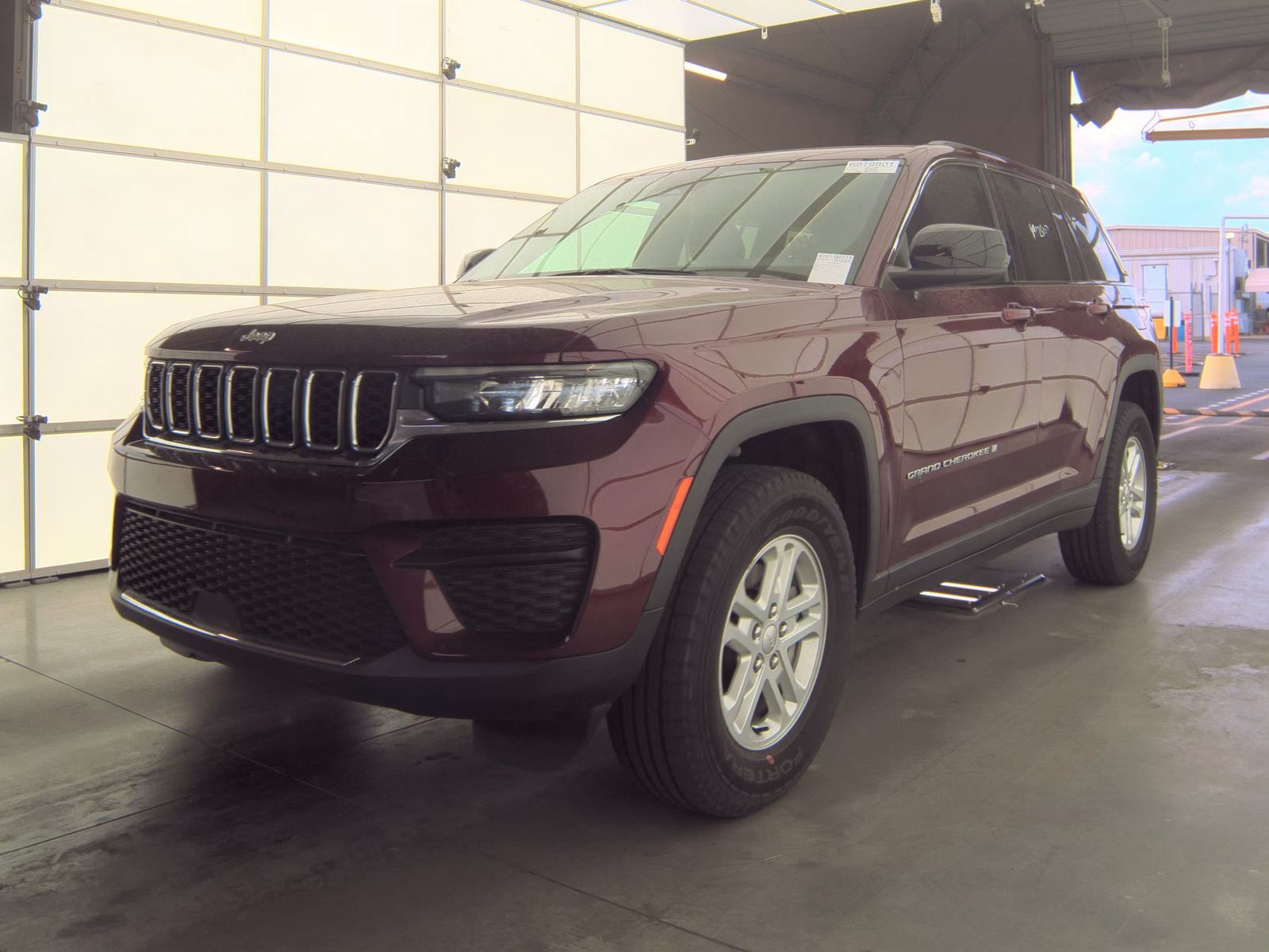 JEEP GRAND CHEROKEE - 1