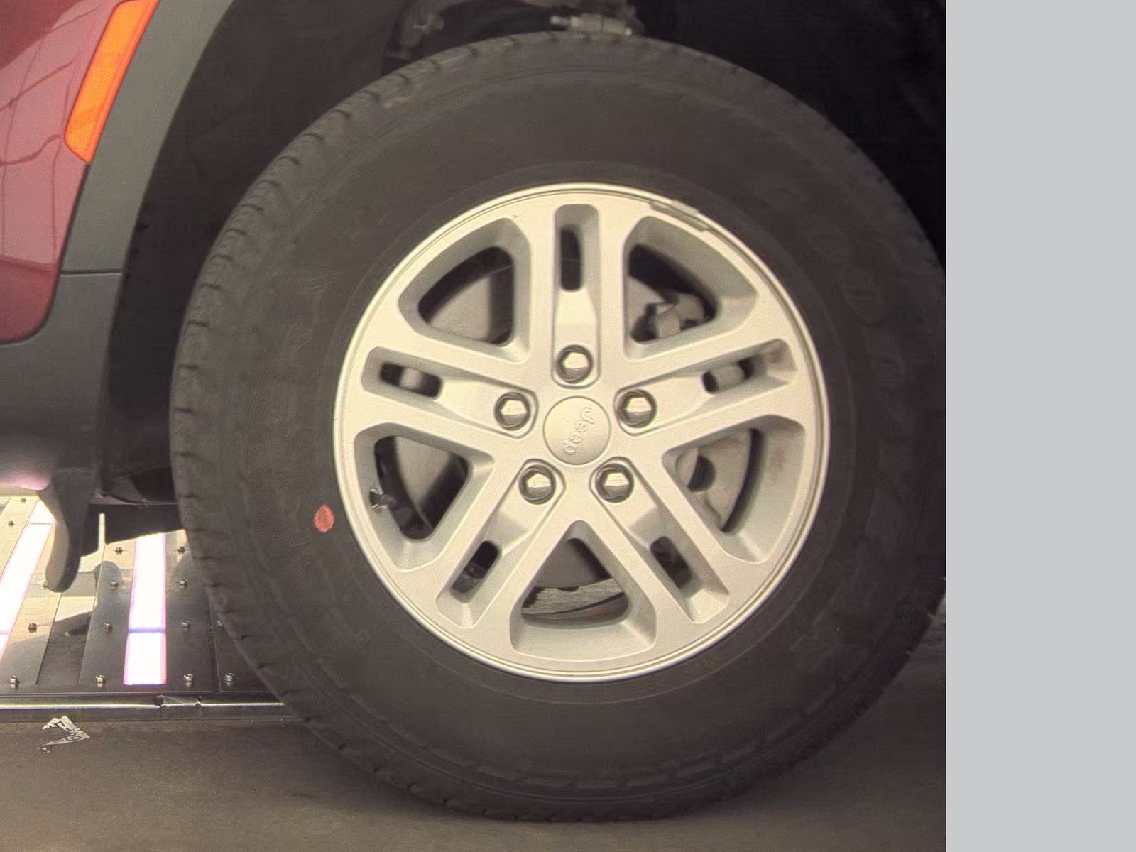 JEEP GRAND CHEROKEE - 10