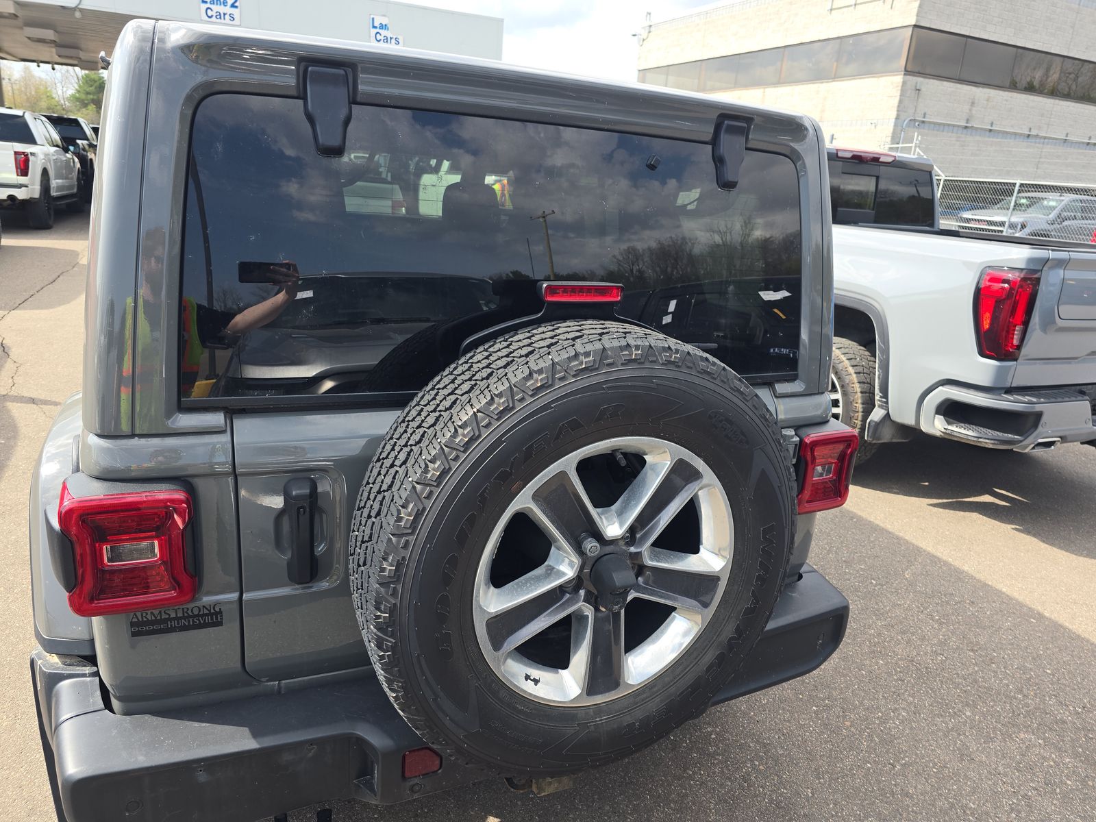 JEEP UNLIMITED SAHARA - 6