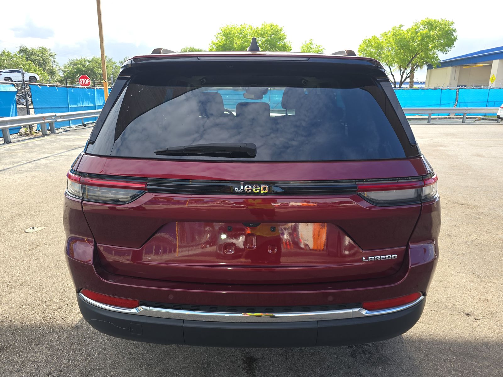 JEEP LAREDO - 6