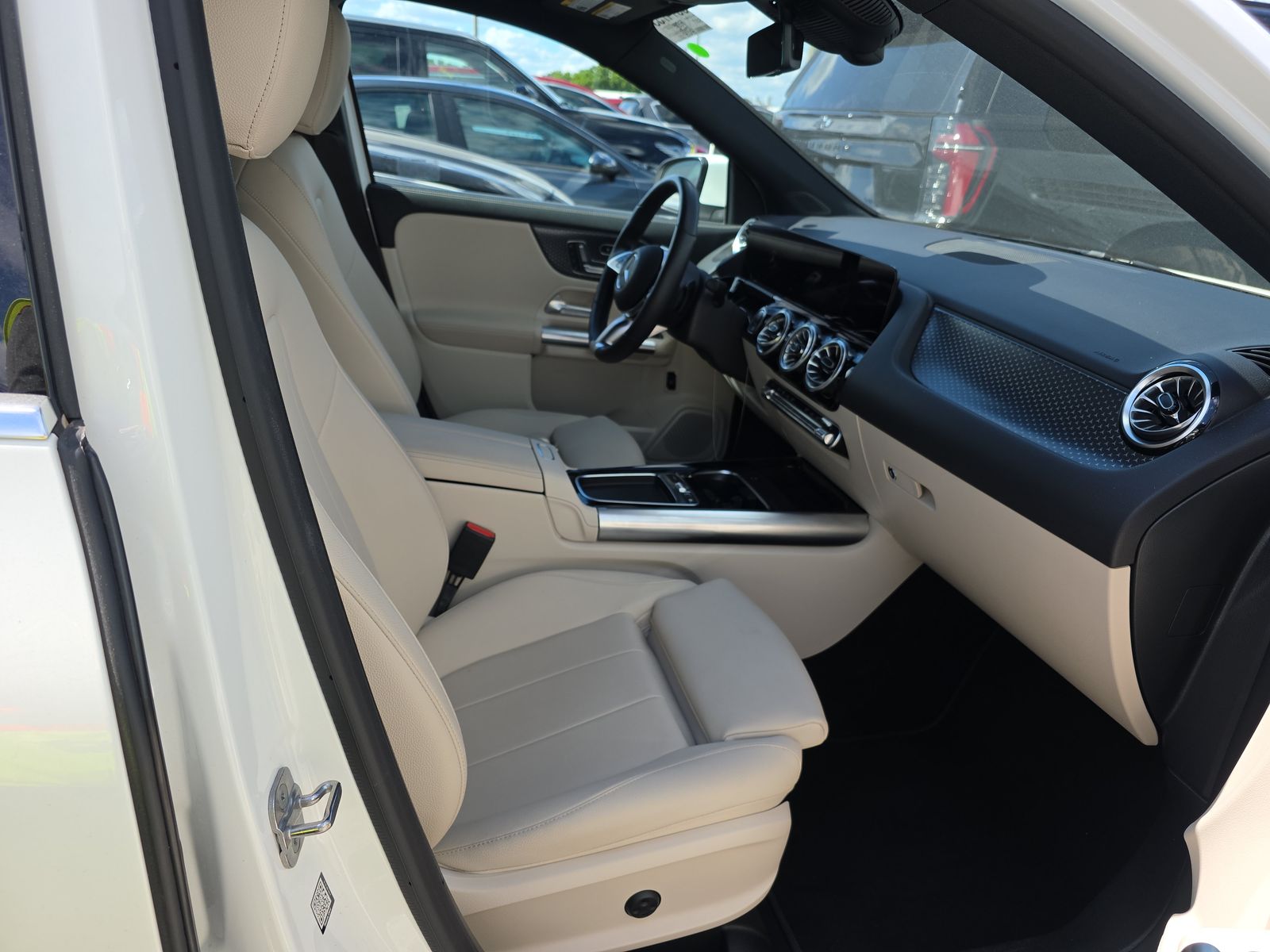 MERCEDES-BENZ GLA-CLASS - 9