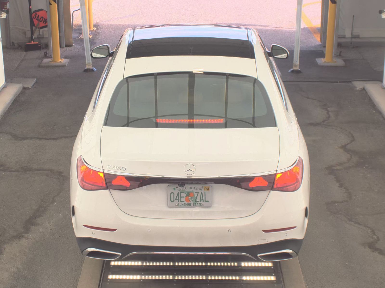 MERCEDES-BENZ E-CLASS - 6