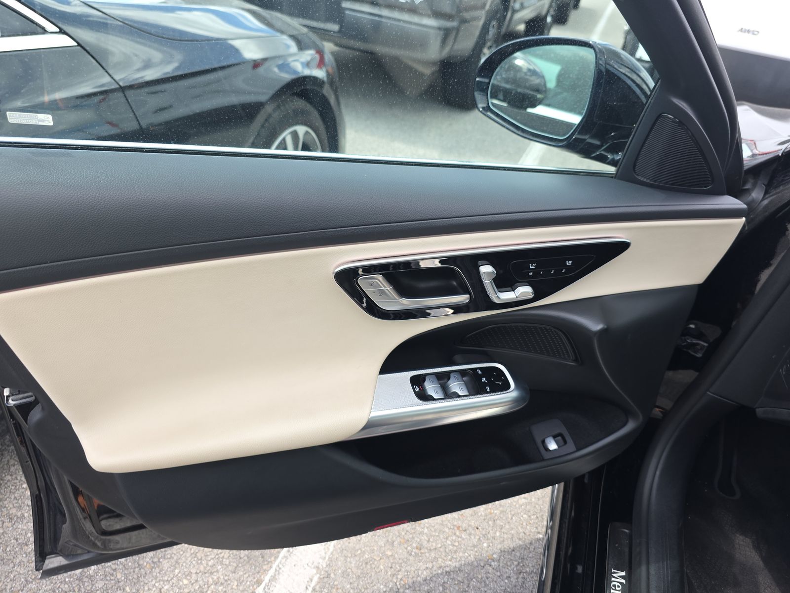 MERCEDES-BENZ E-CLASS - 10