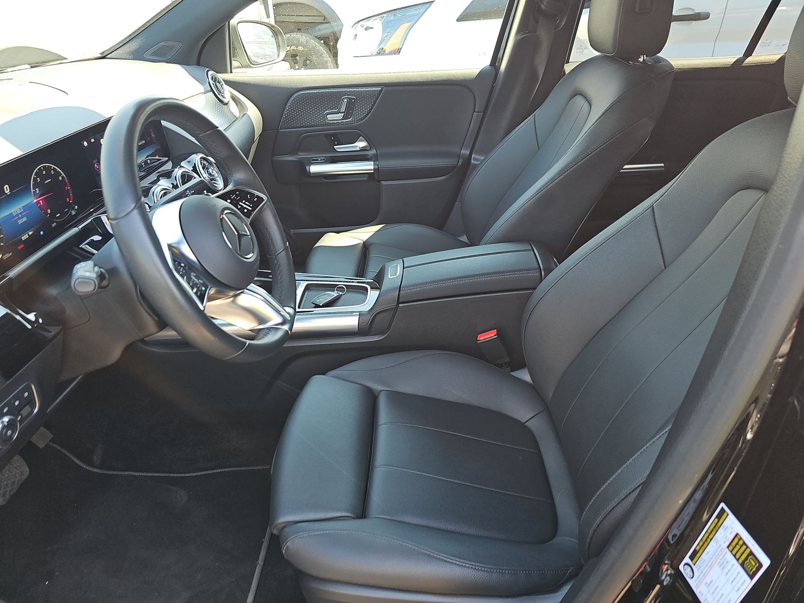 MERCEDES-BENZ GLA-CLASS - 8