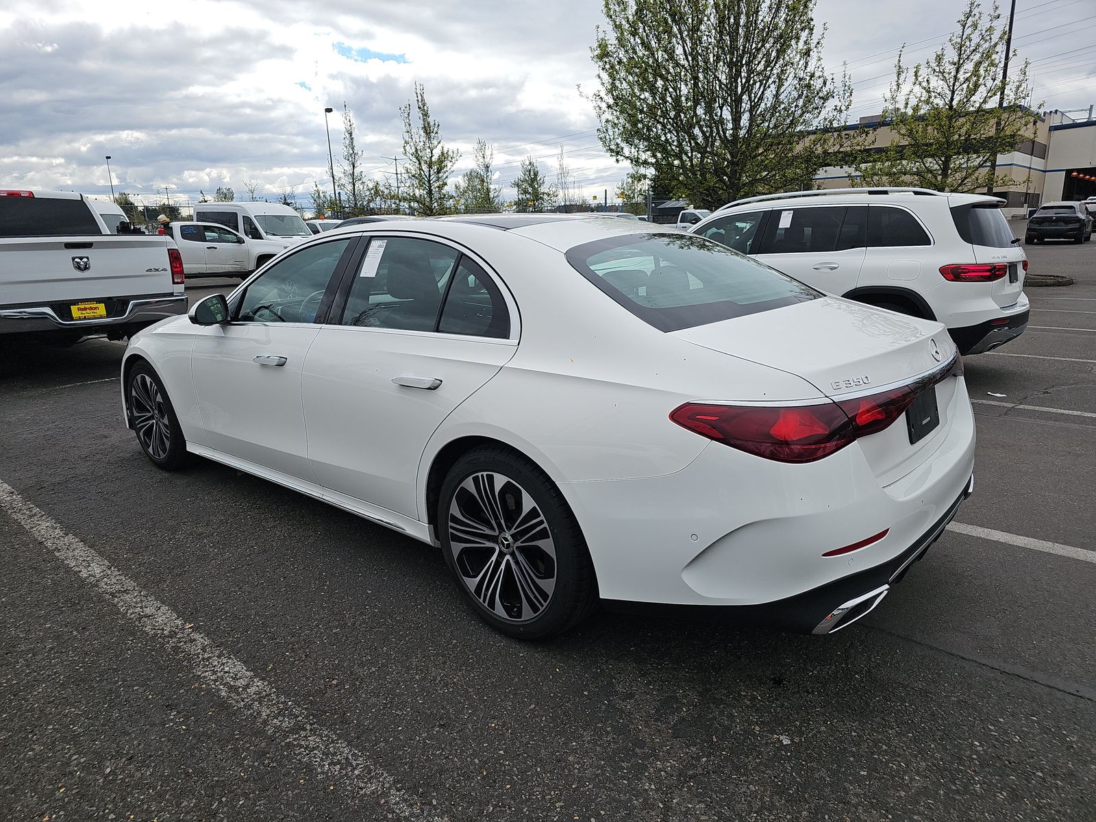 MERCEDES-BENZ E-CLASS - 7