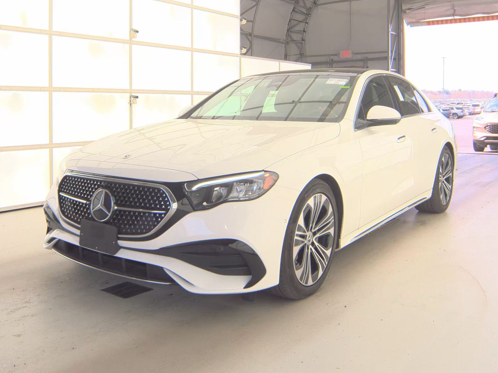 MERCEDES-BENZ E-CLASS - 1