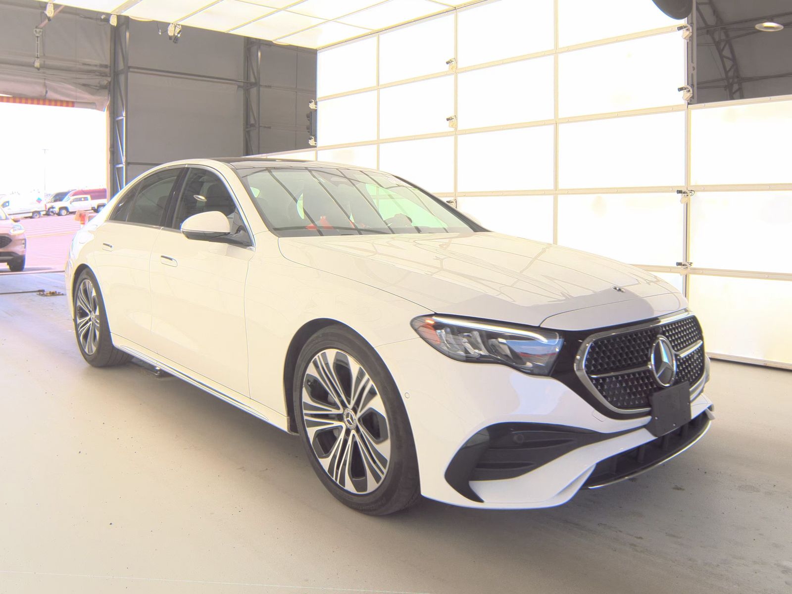 MERCEDES-BENZ E-CLASS - 4