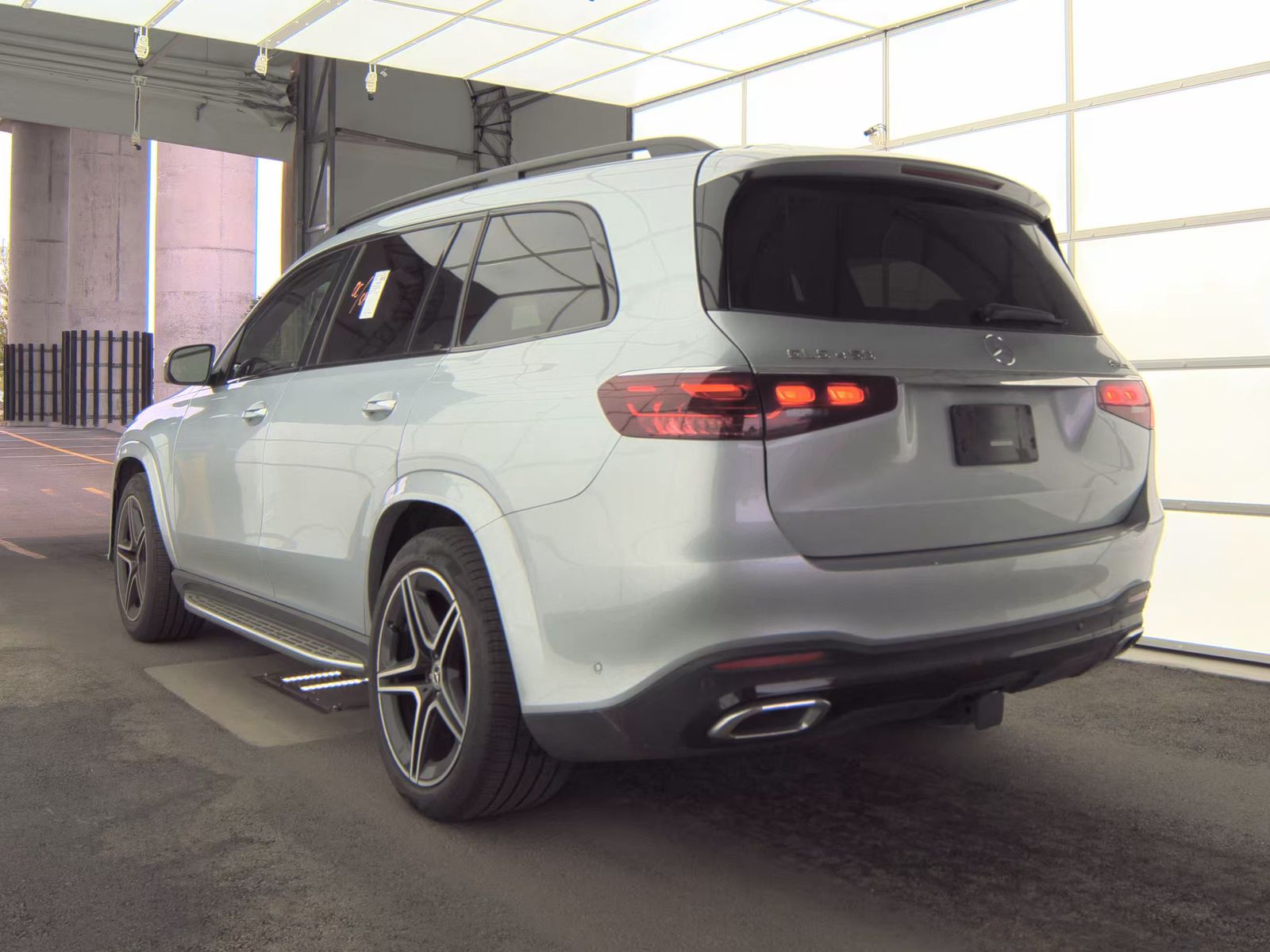 MERCEDES-BENZ GLS - 7