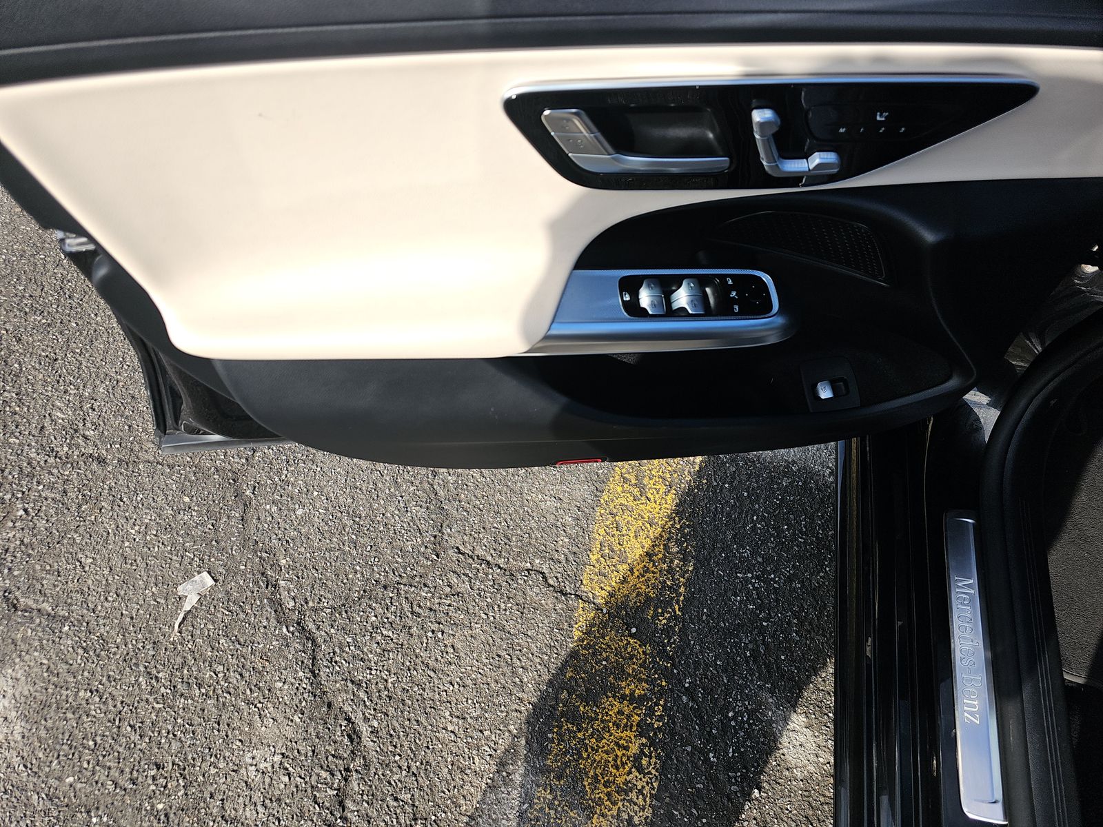 MERCEDES-BENZ E-CLASS - 10