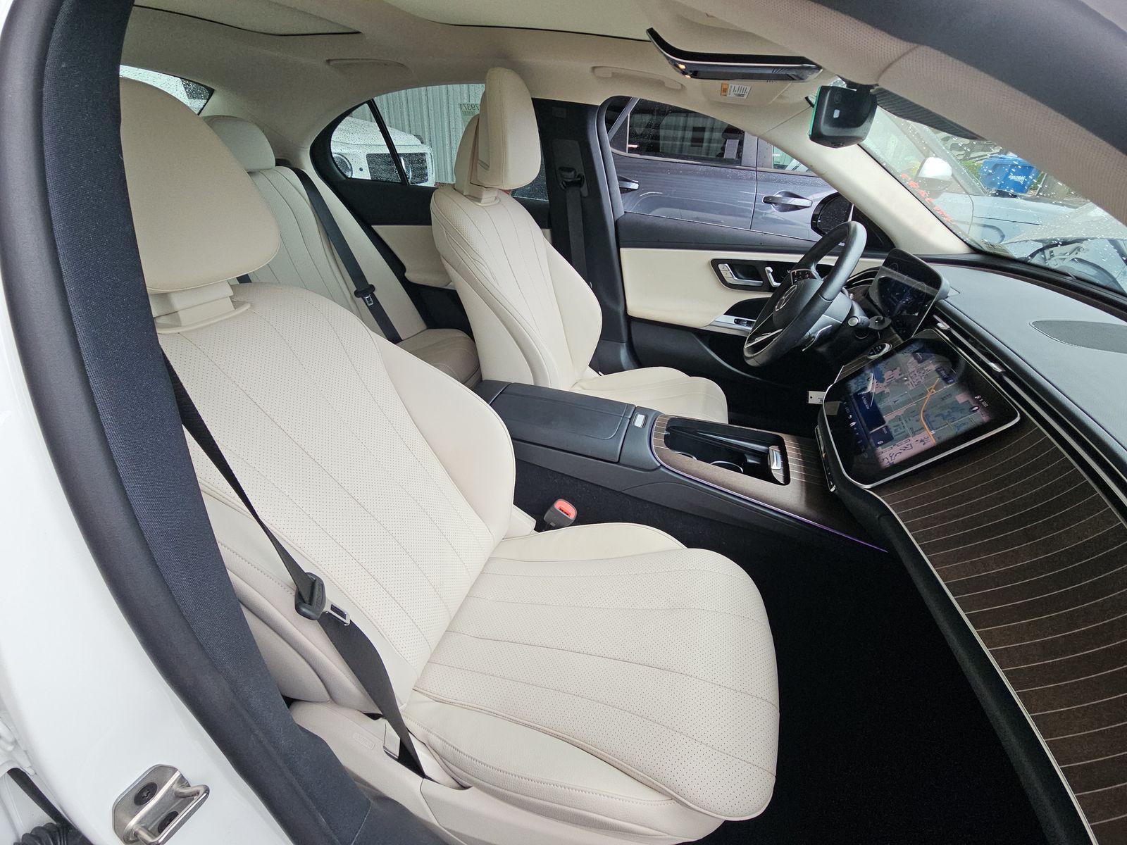 MERCEDES-BENZ E-CLASS - 9