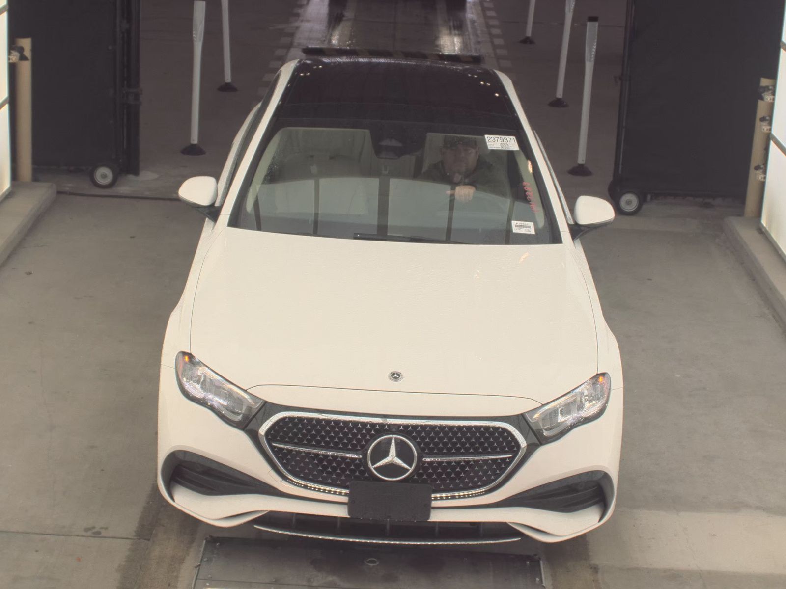 MERCEDES-BENZ E-CLASS - 3