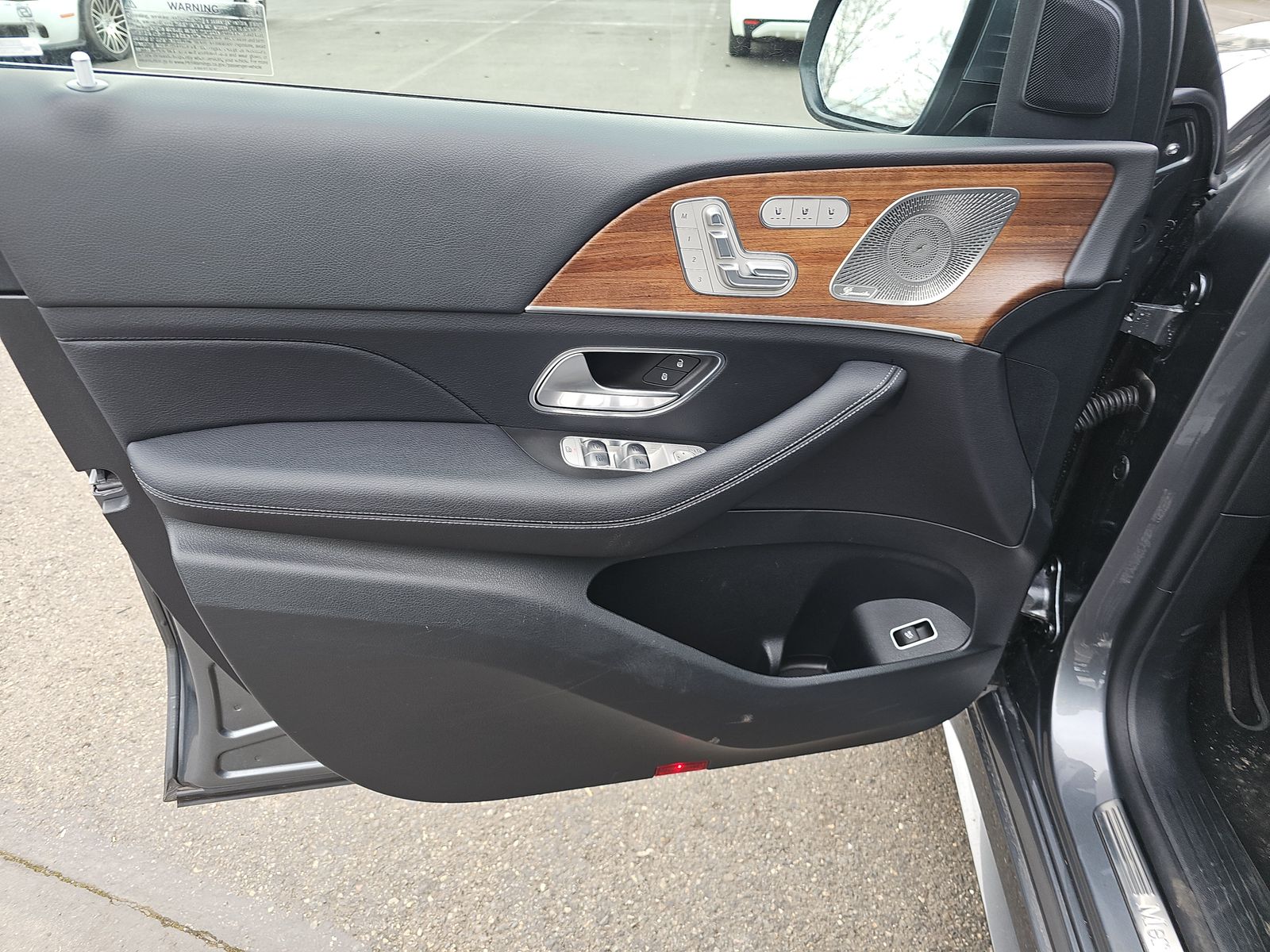 MERCEDES-BENZ GLS - 10