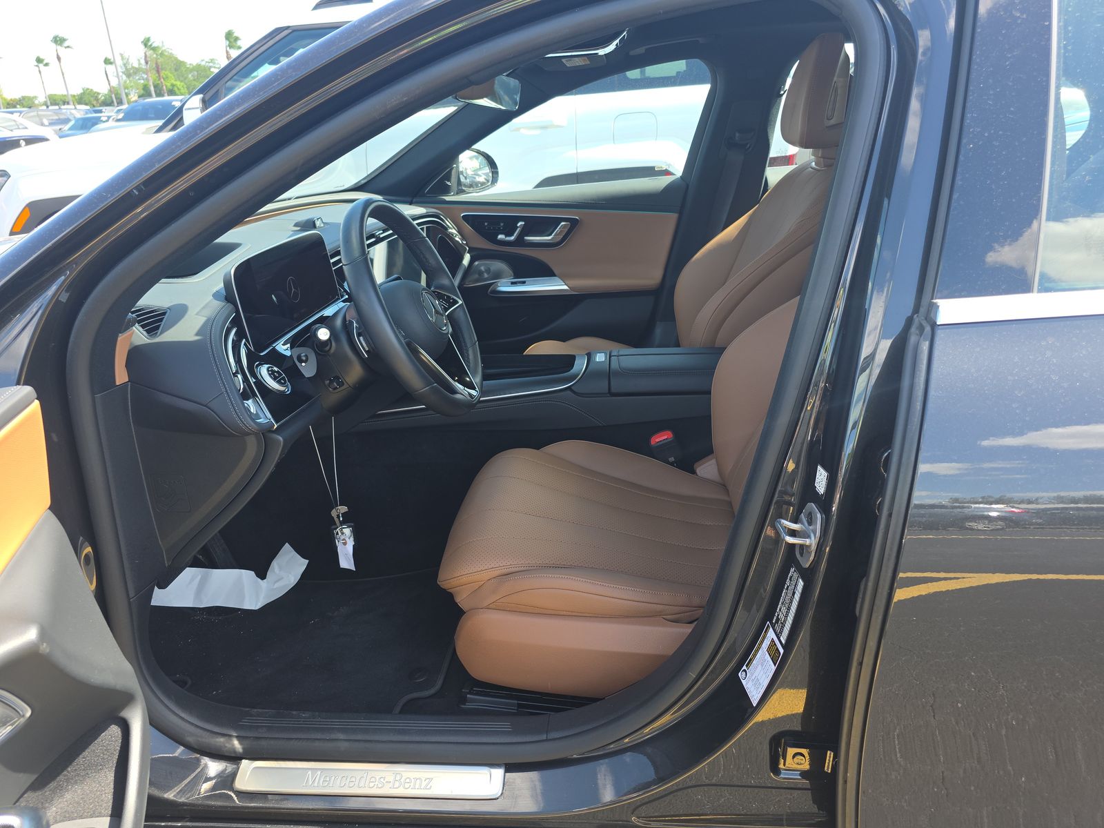 MERCEDES-BENZ E-CLASS - 8