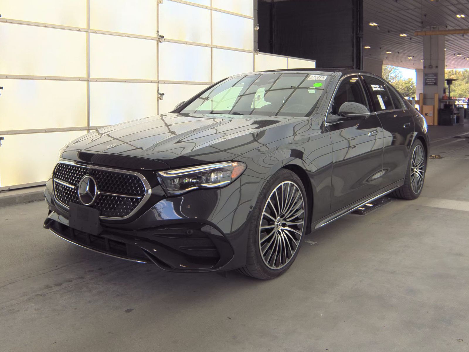 MERCEDES-BENZ E-CLASS - 1