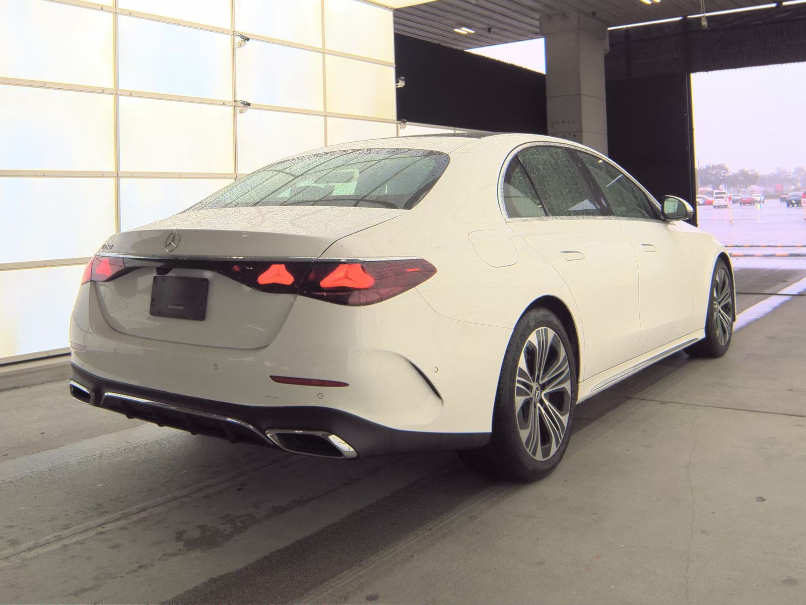 MERCEDES-BENZ E-CLASS - 5