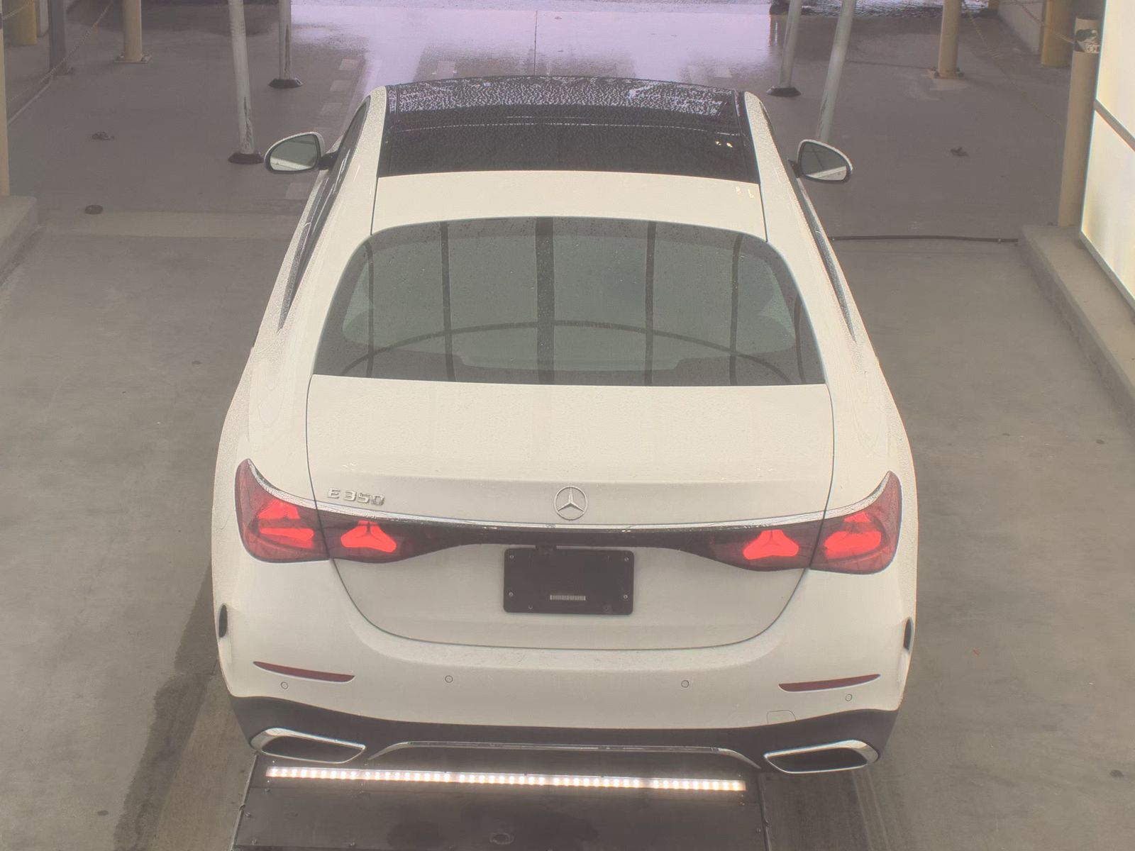 MERCEDES-BENZ E-CLASS - 6