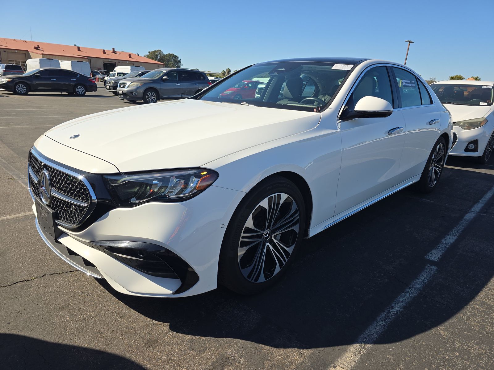 MERCEDES-BENZ E-CLASS - 1