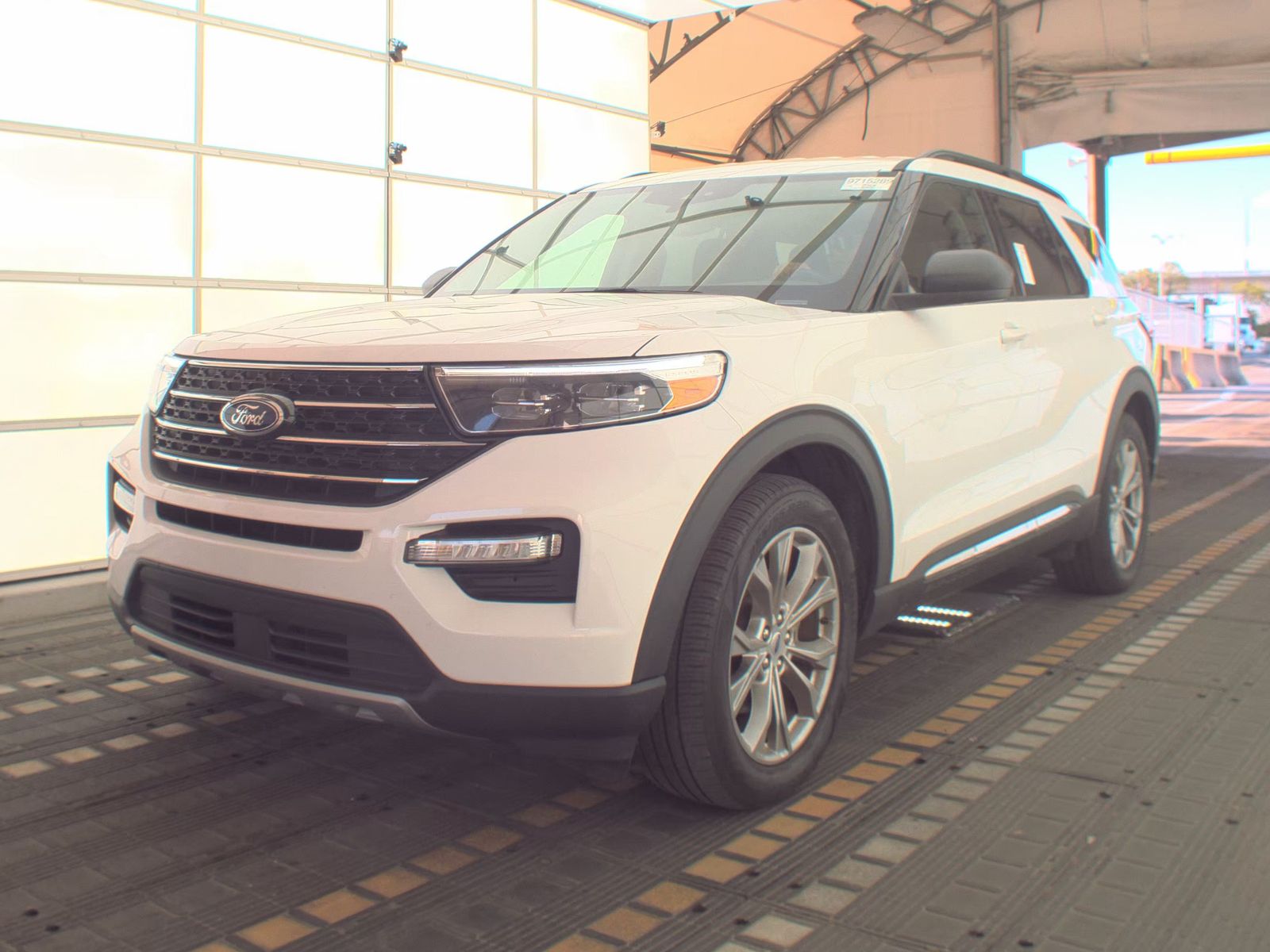 FORD EXPLORER - 1