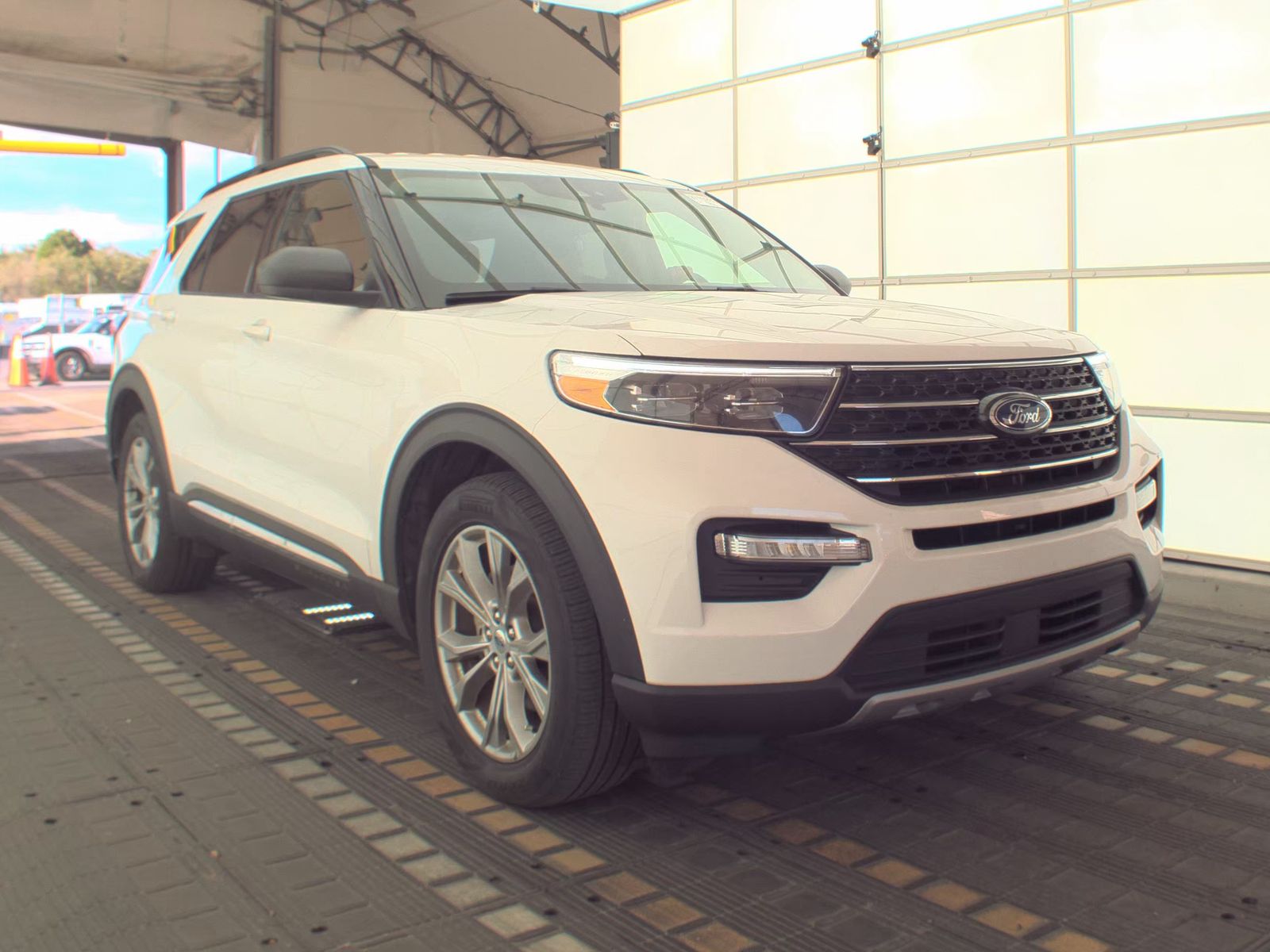 FORD EXPLORER - 5