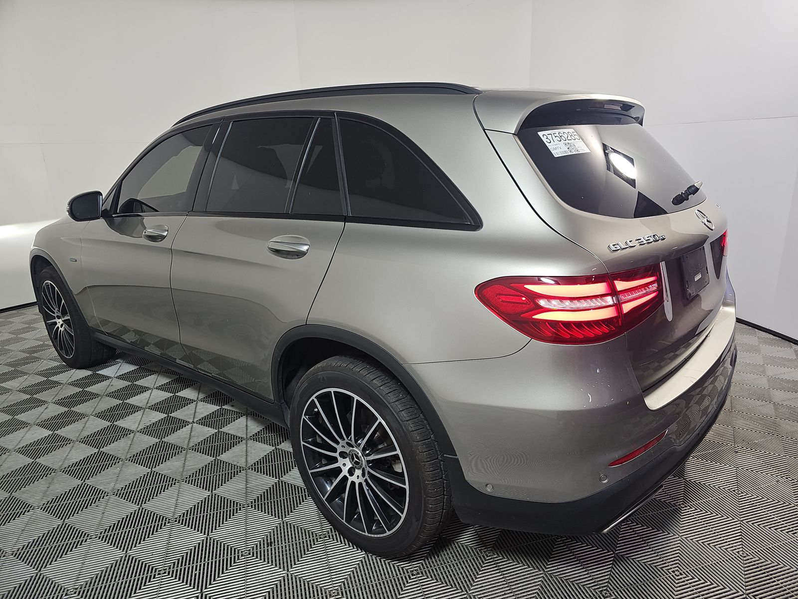 MERCEDES-BENZ GLC - 7