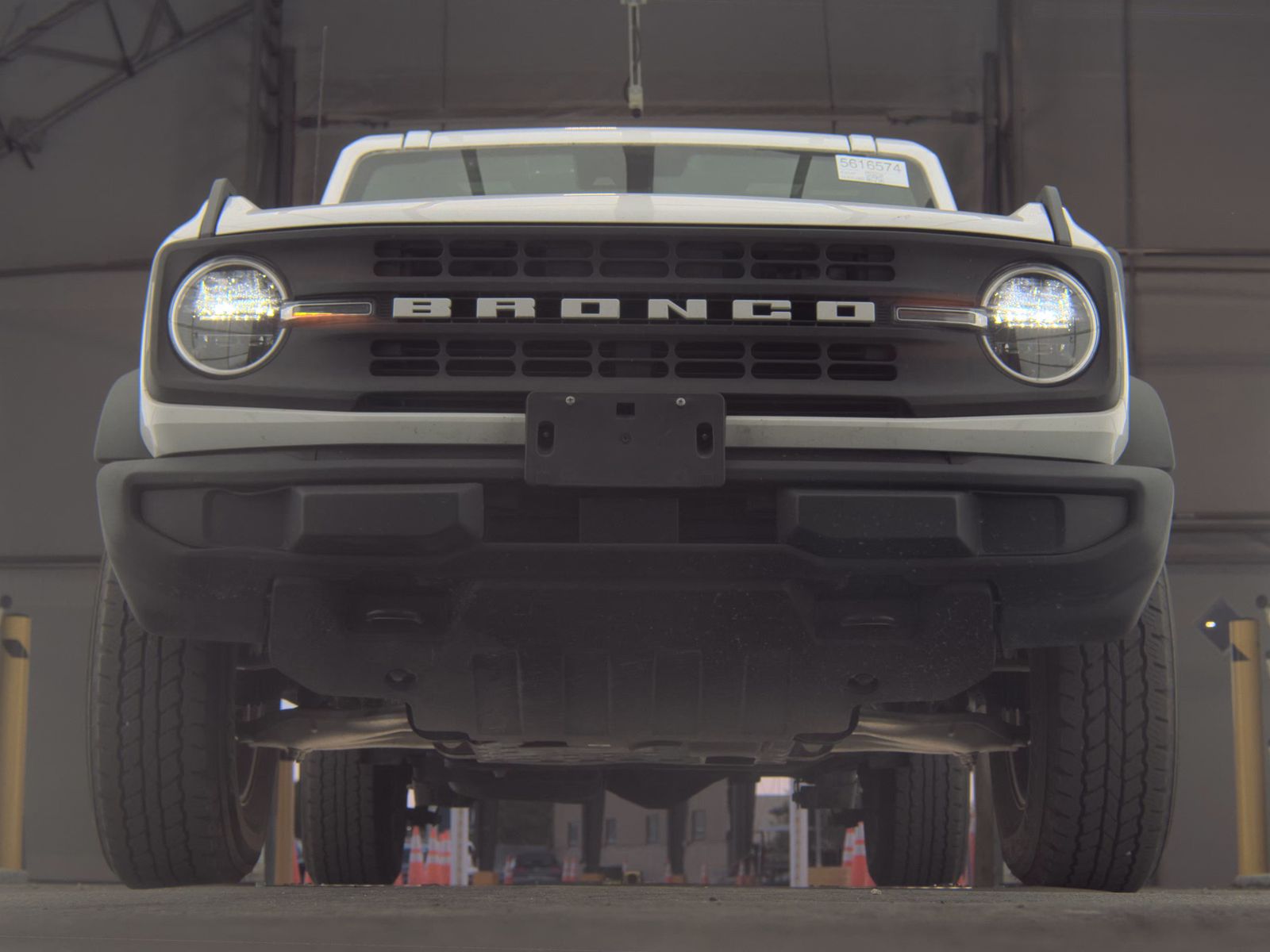 FORD BRONCO - 4