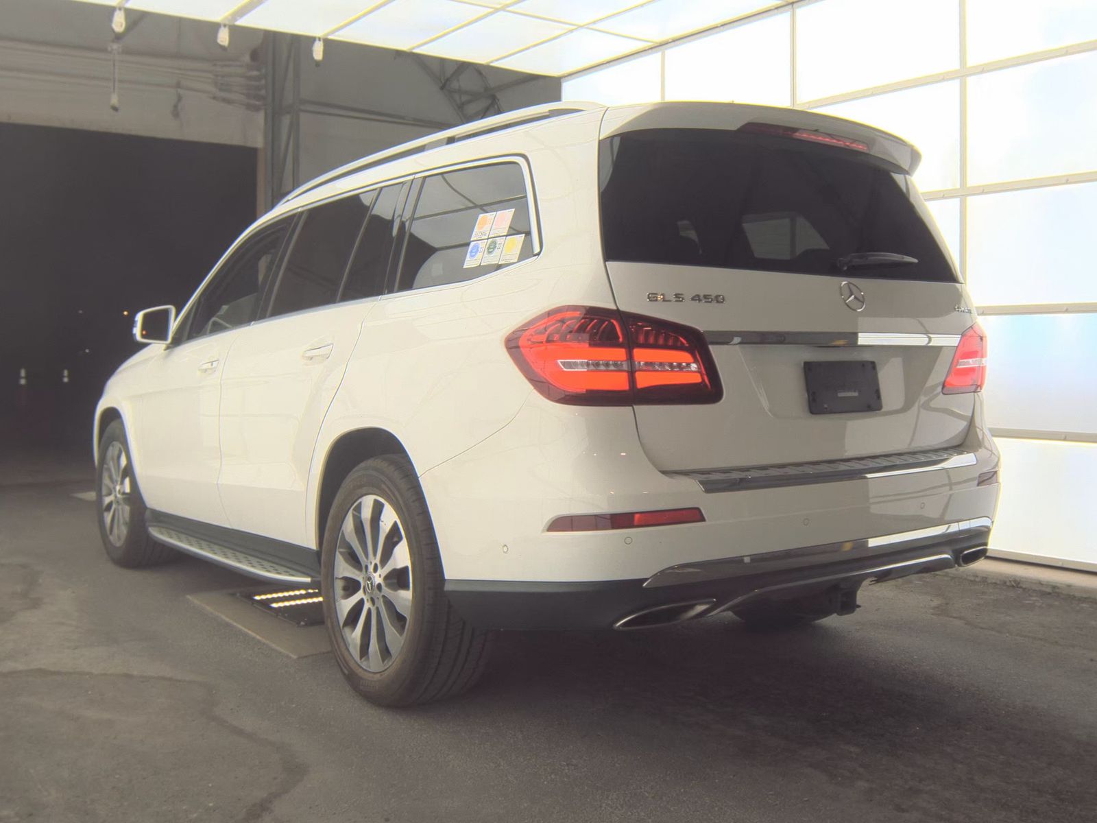 MERCEDES-BENZ GLS - 9