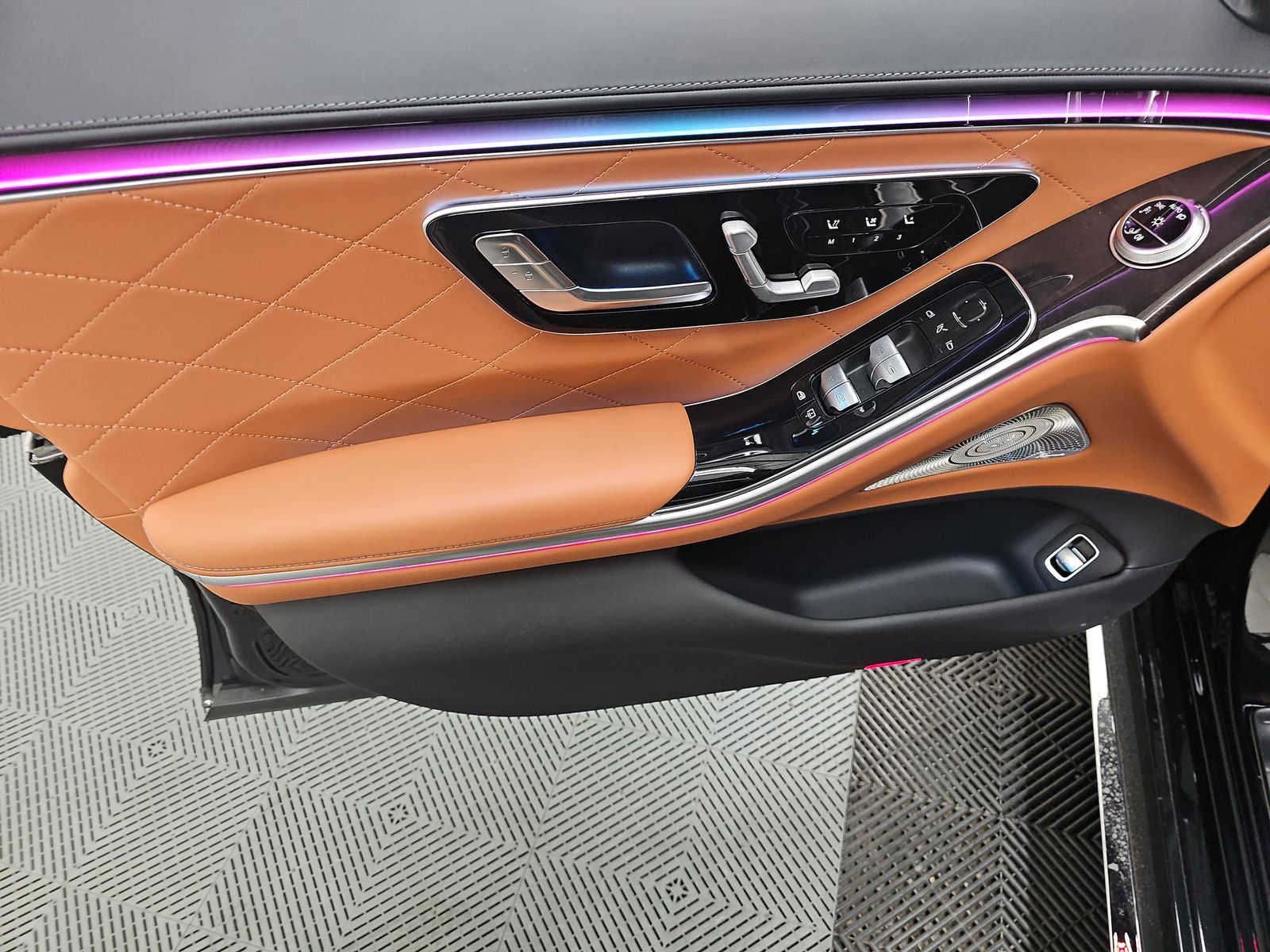 MERCEDES-BENZ S-CLASS - 10