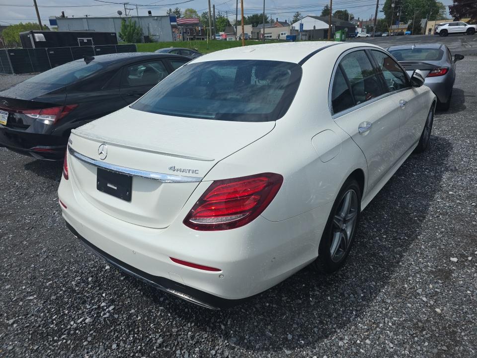MERCEDES-BENZ E-CLASS - 5