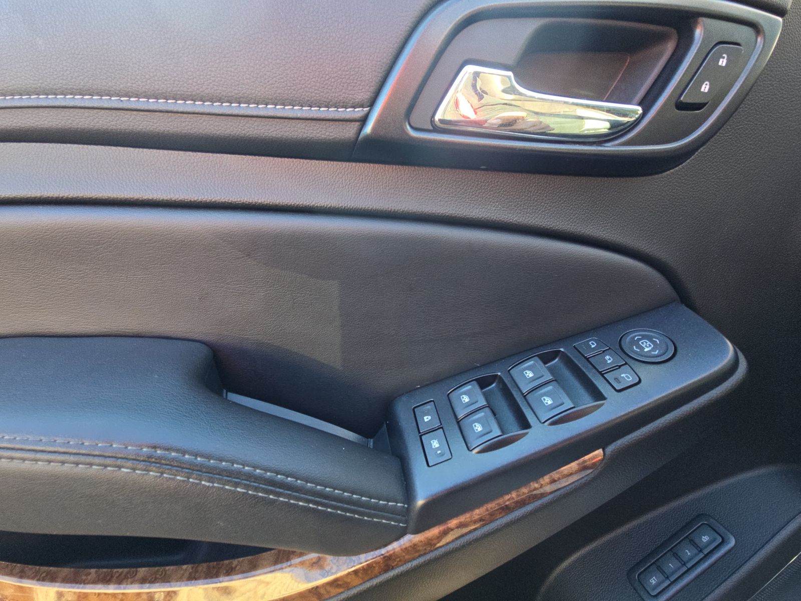 CHEVROLET PREMIER - 10