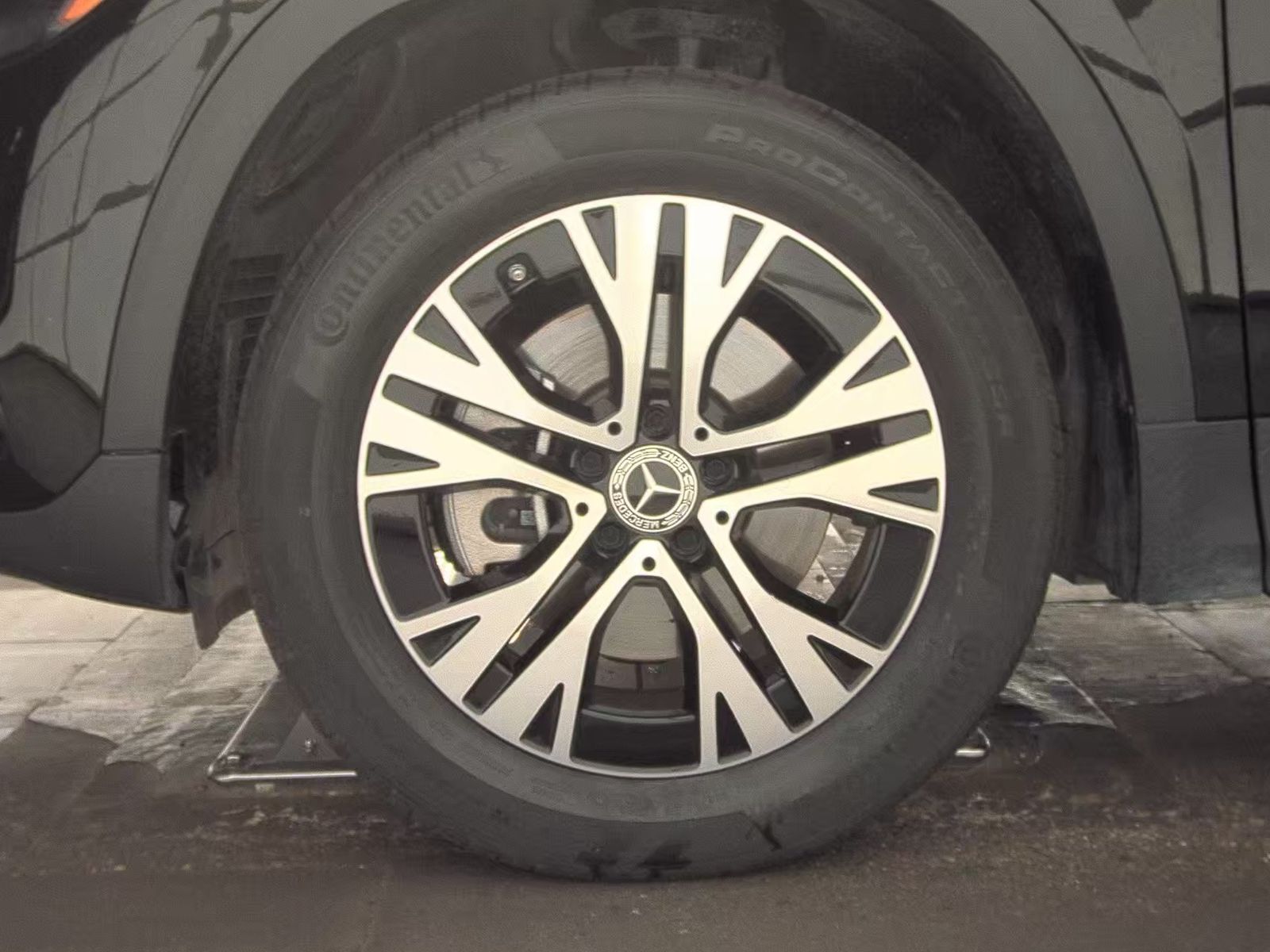 MERCEDES-BENZ GLA-CLASS - 10