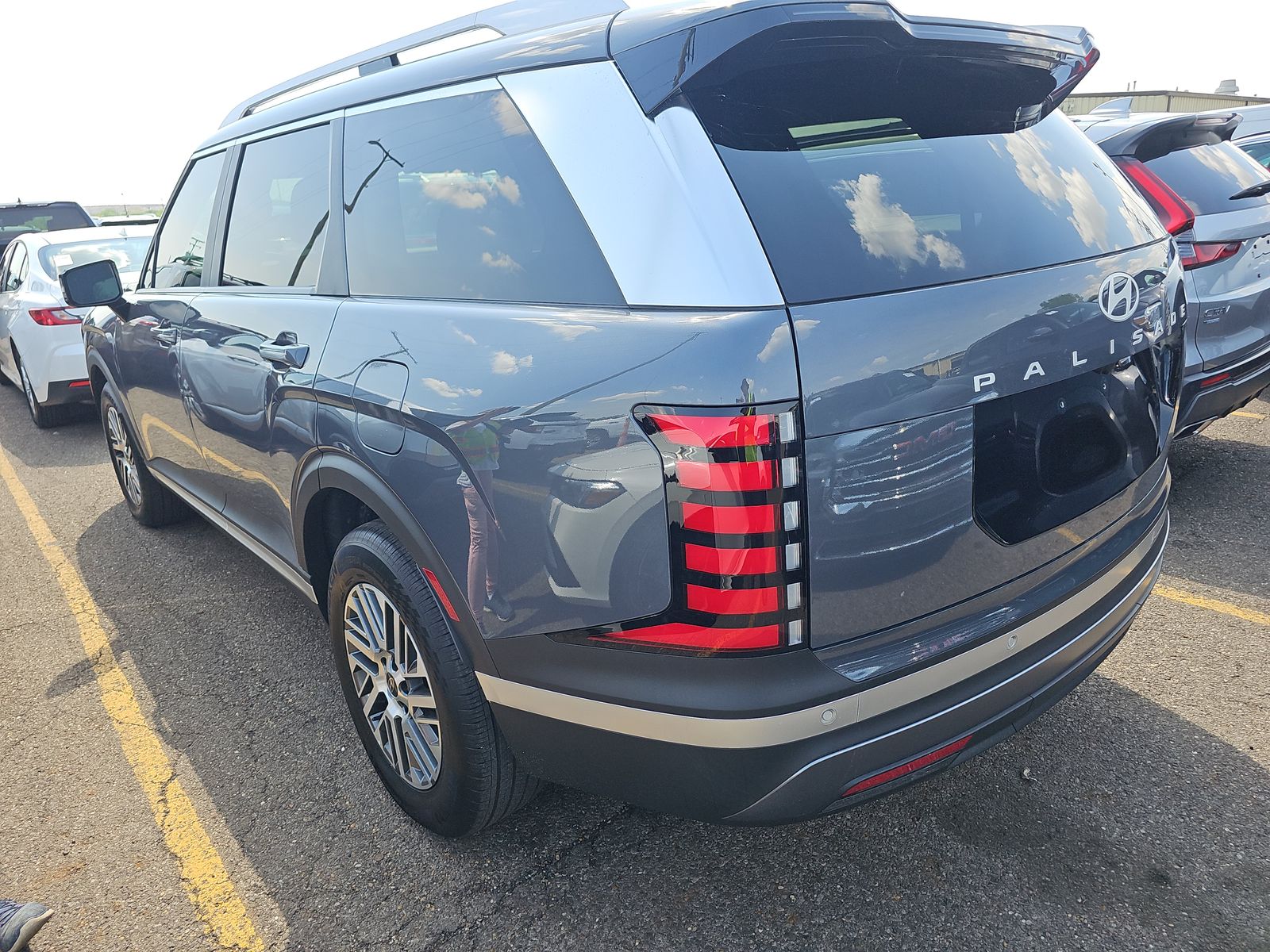 HYUNDAI SEL CONVENIENCE - 7