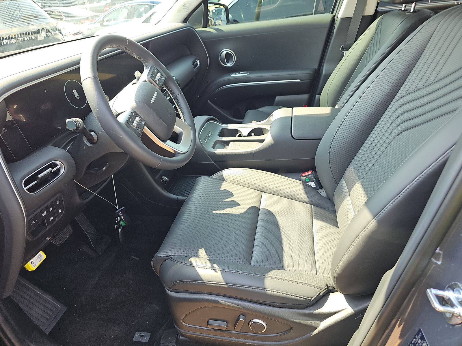 HYUNDAI SEL CONVENIENCE - 8