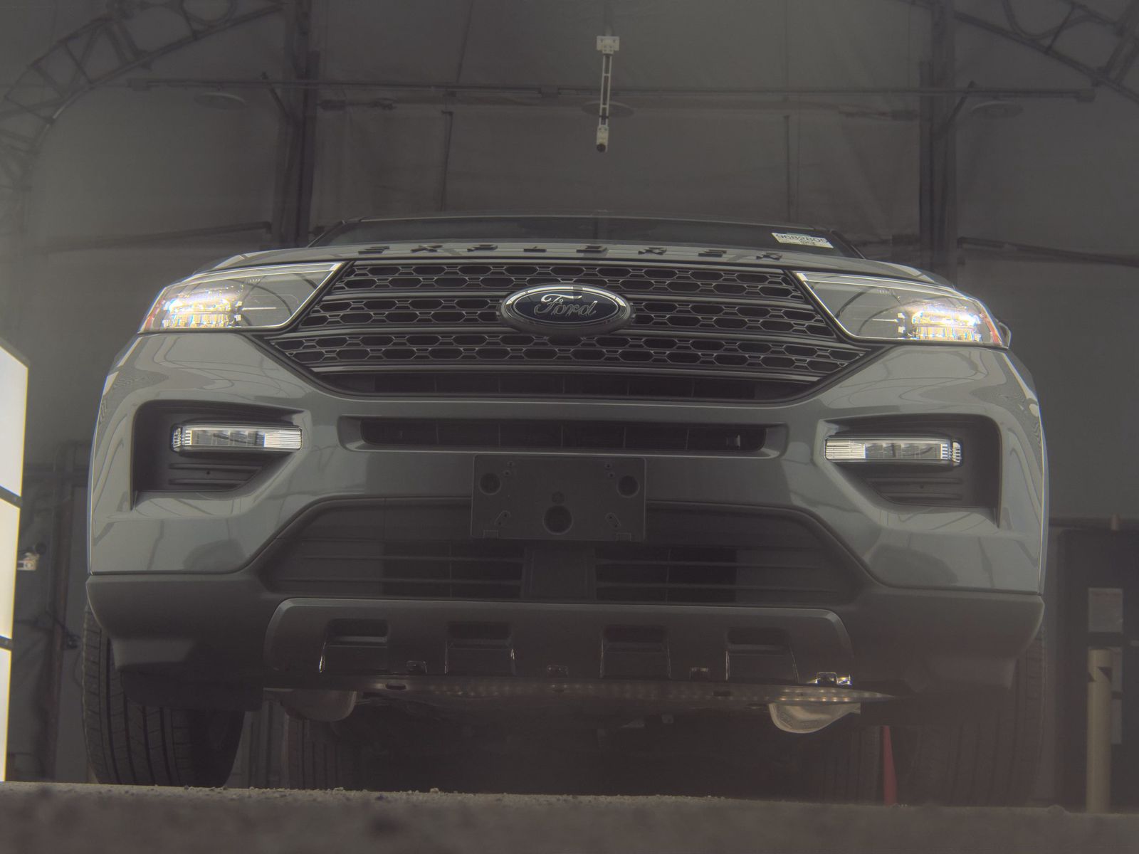 FORD EXPLORER - 4