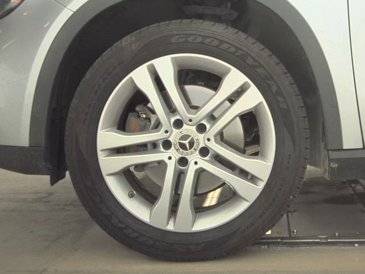 MERCEDES-BENZ GLA-CLASS - 10