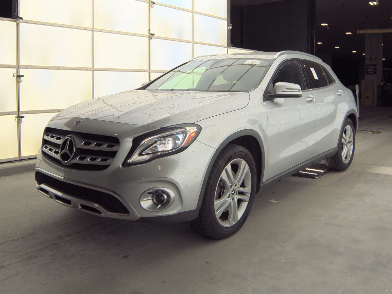 MERCEDES-BENZ GLA-CLASS - 1