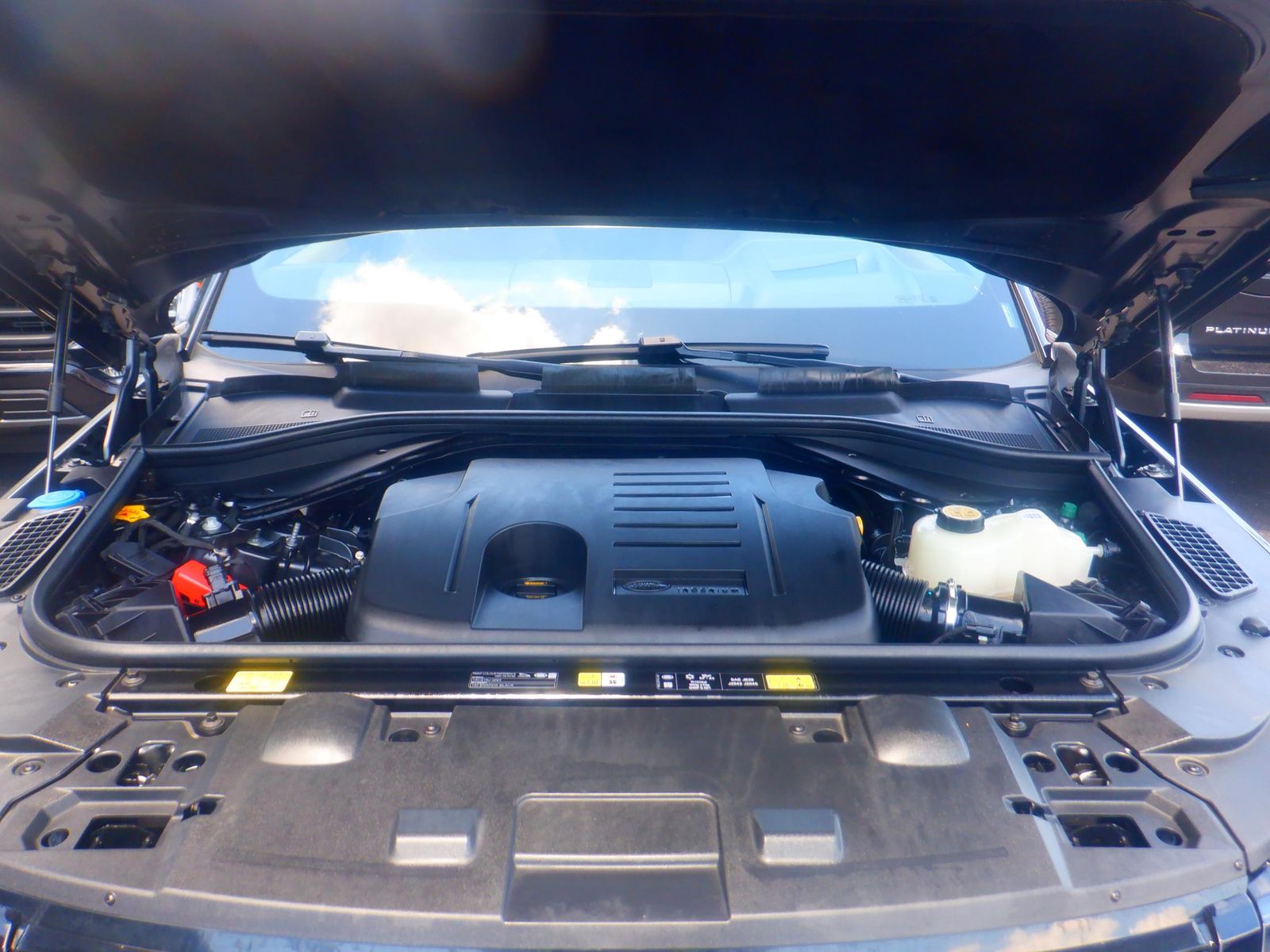 2025 Land Rover Range Rover Sport Plug-In Hybrid Autobiography AWD