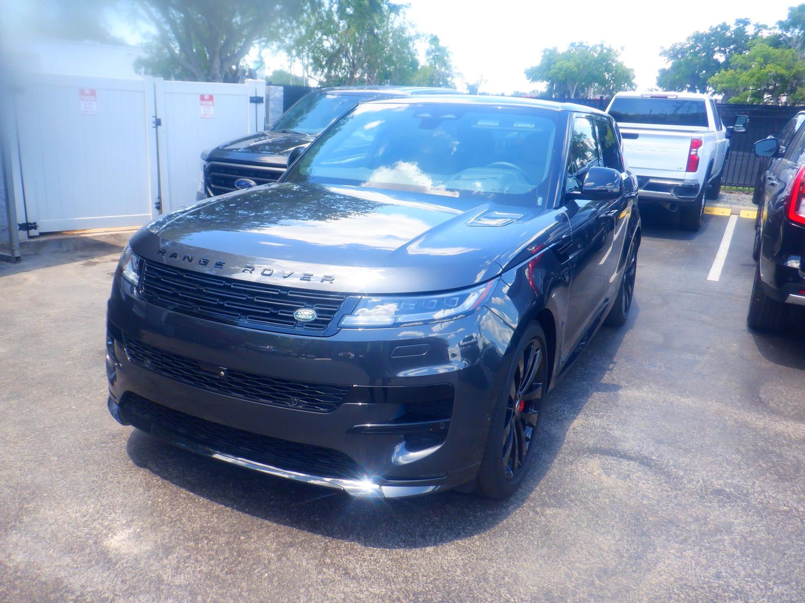 2025 Land Rover Range Rover Sport Plug-In Hybrid Autobiography AWD
