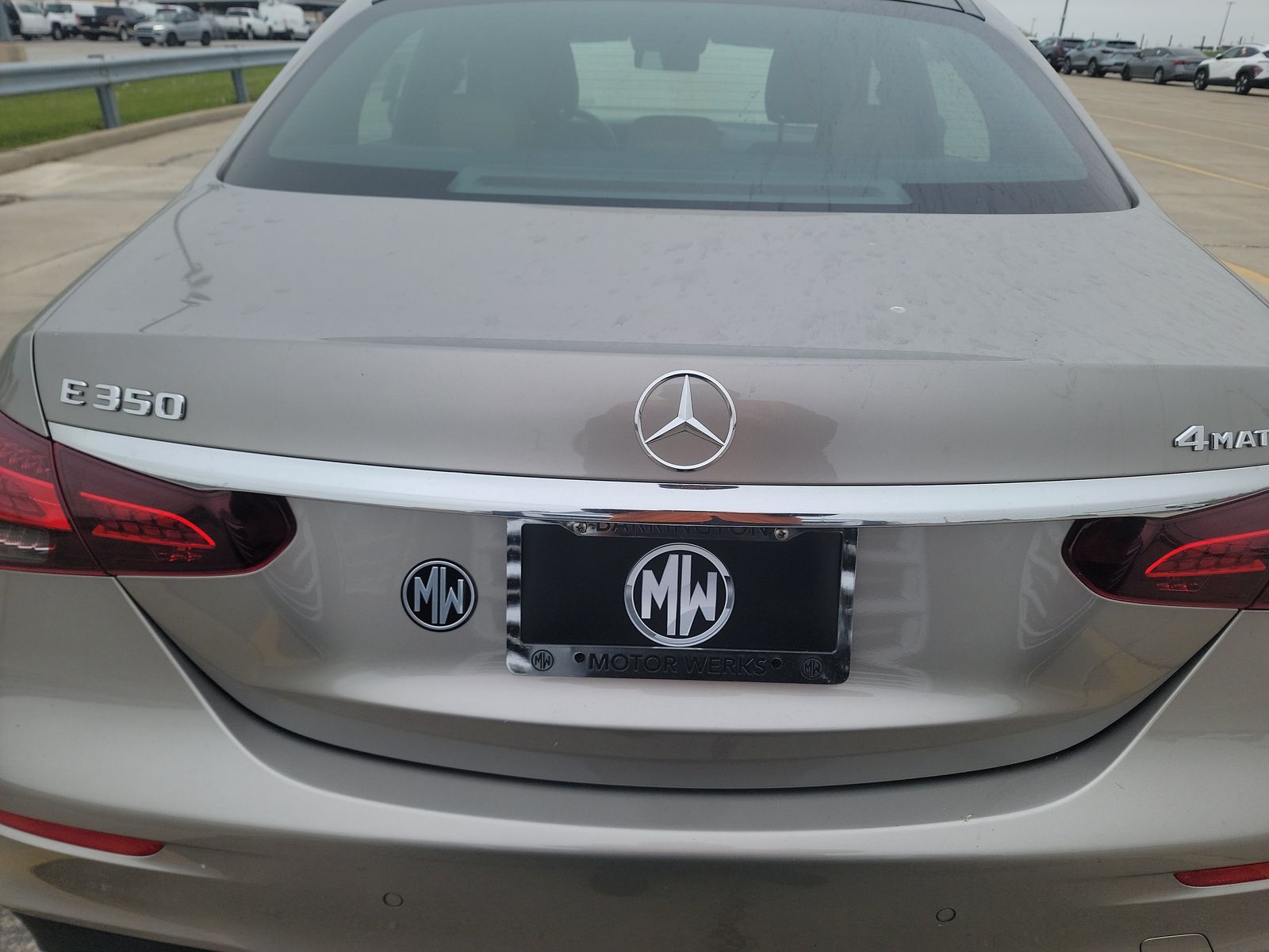 MERCEDES-BENZ E-CLASS - 6