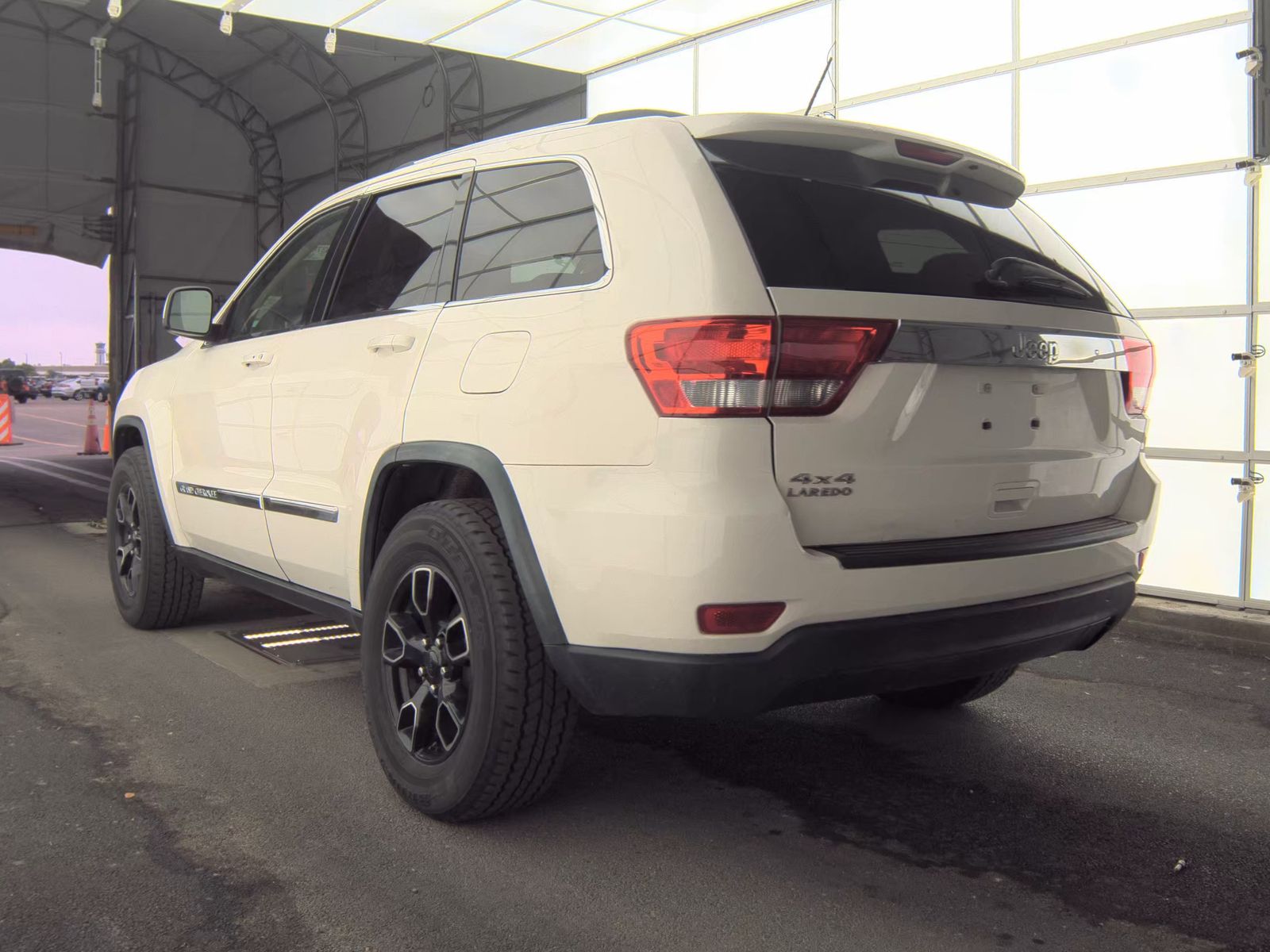 JEEP GRAND CHEROKEE - 9